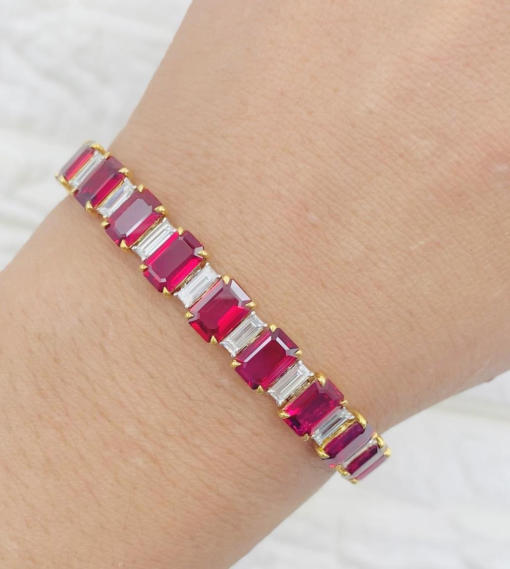 De Emilio Jewelry, un conocido y respetado mayorista/distribuidor situado en el icónico Gem Tower/Gia Building del distrito de los diamantes de Nueva York.
Una pulsera realmente especial, ya que los rubíes finos de gran claridad en colores rojos
