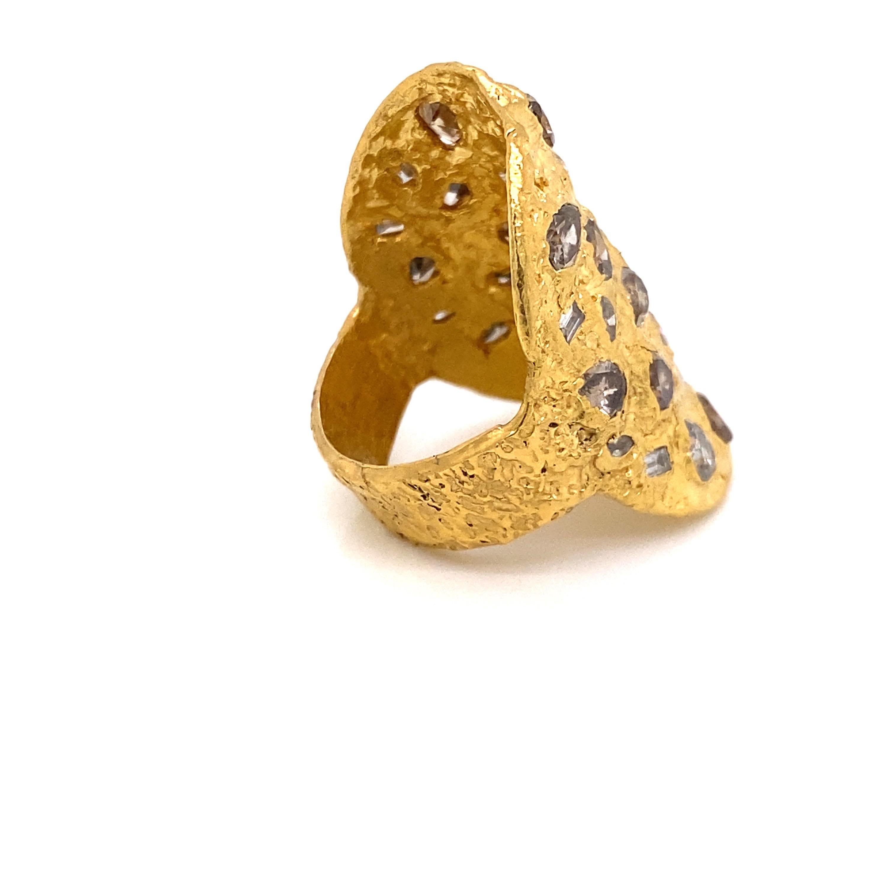 Emilio Jewelry 22 Karat Gold Hand Hammered 3.22 Carat Diamond Ring For Sale 4