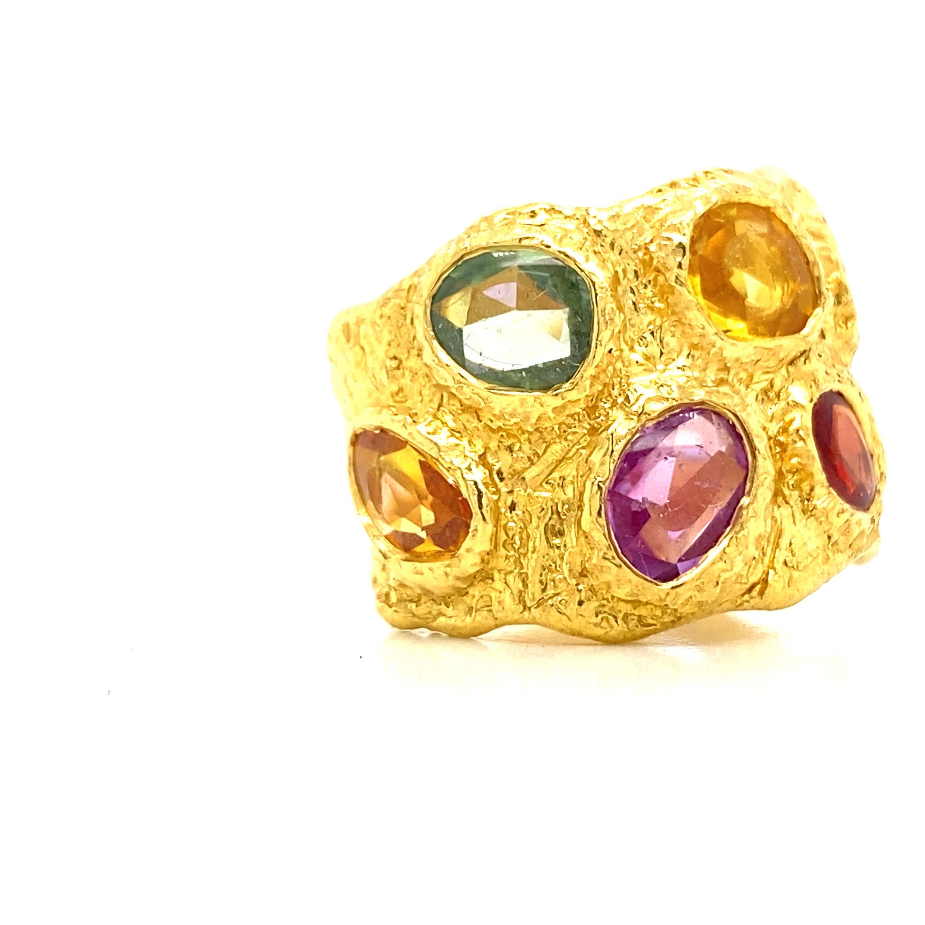 Emilio Jewelry, bague en or 22 carats et saphir taille ancienne, fabriquée à la main  Neuf - En vente à New York, NY