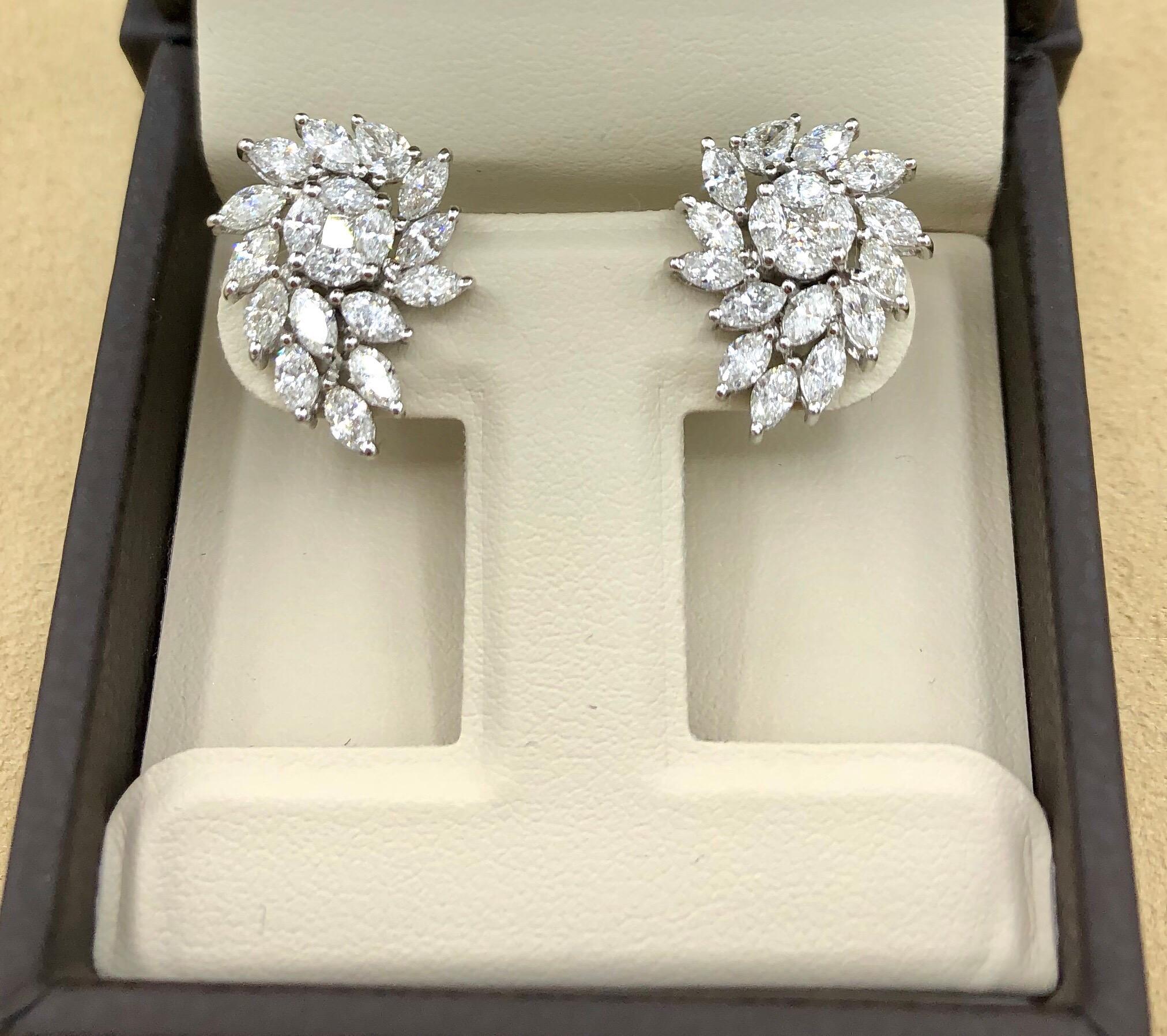 Women's Emilio Jewelry 2.32 Carat Diamond Earrings For Sale
