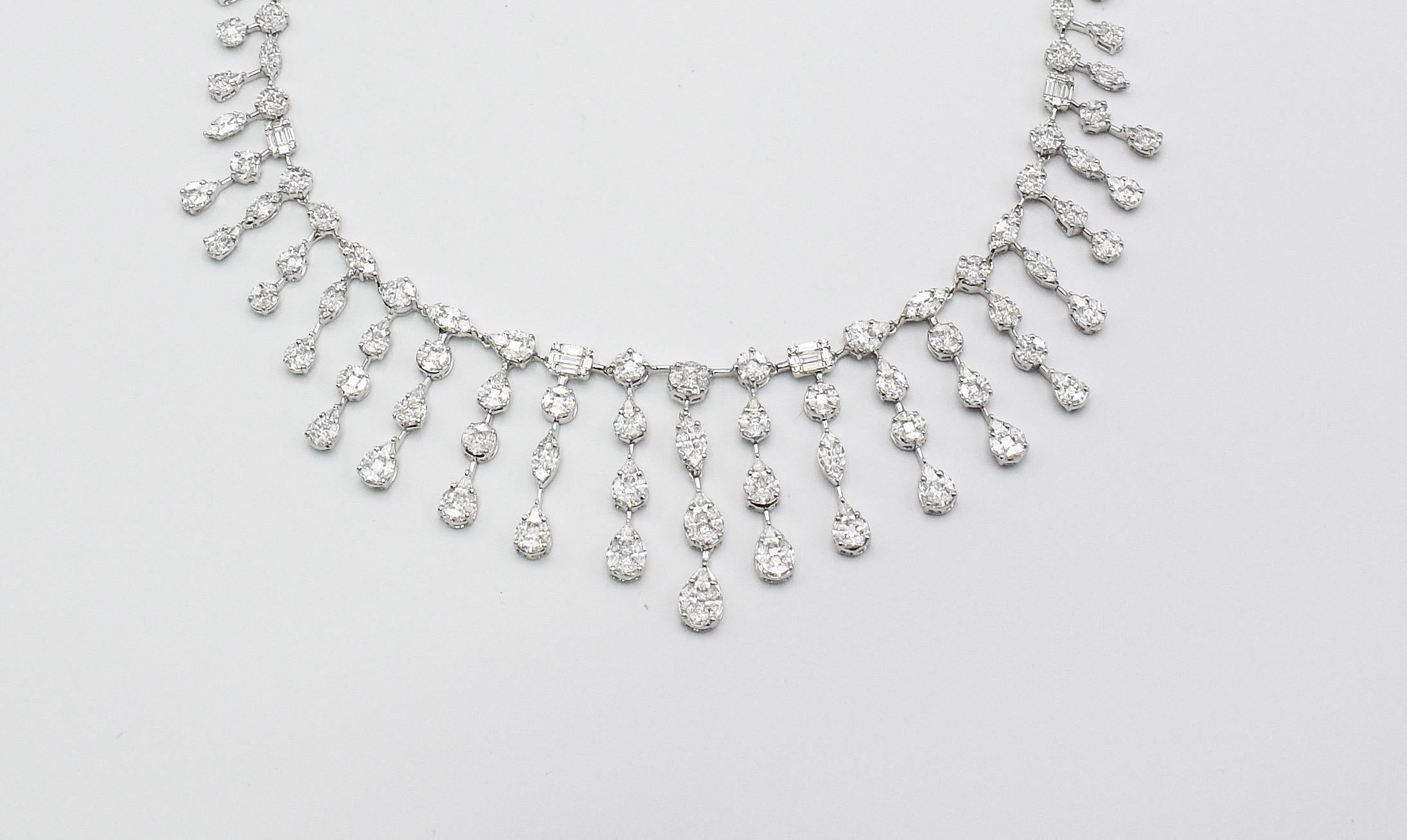 Pear Cut Emilio Jewelry 25.28 Carat Red Carpet Diamond Necklace For Sale