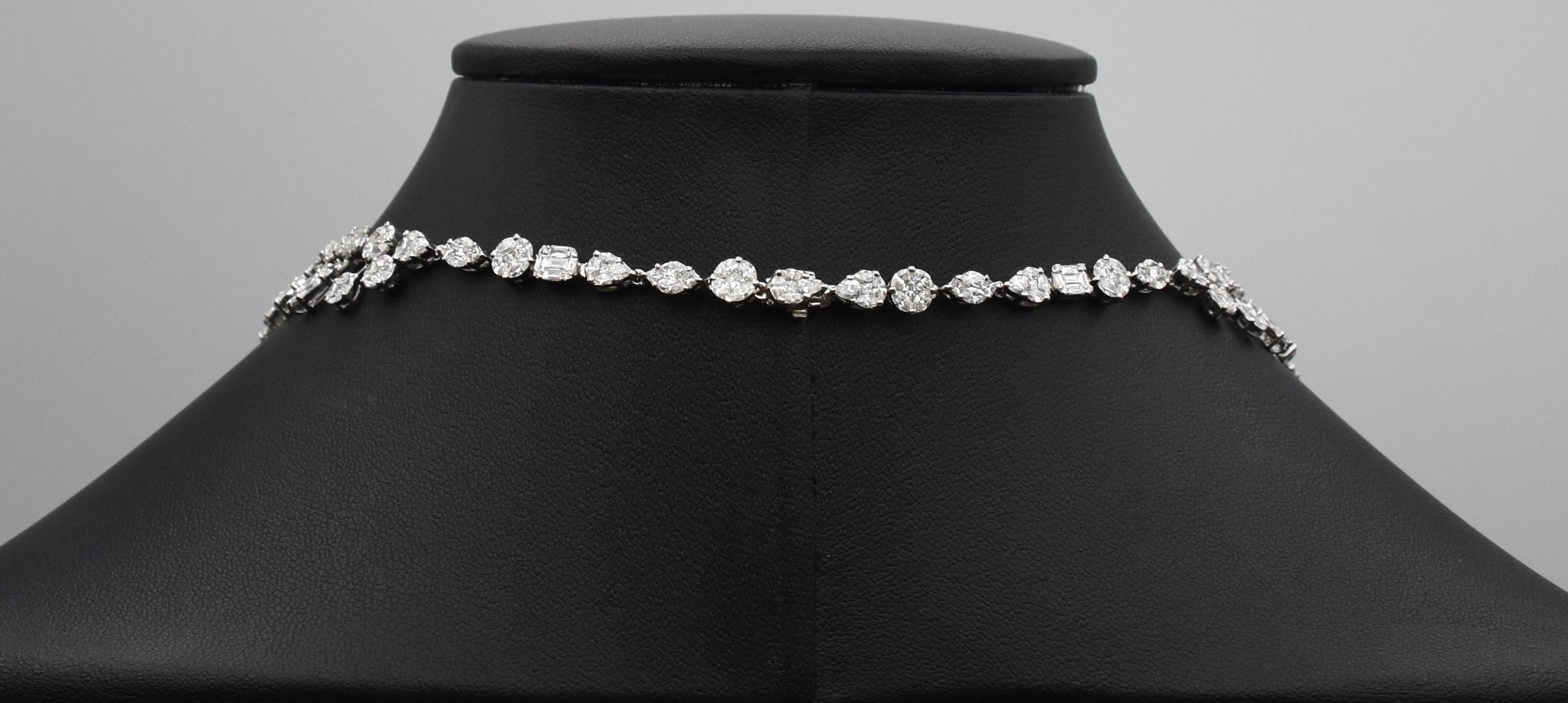 Women's or Men's Emilio Jewelry 25.28 Carat Red Carpet Diamond Necklace For Sale