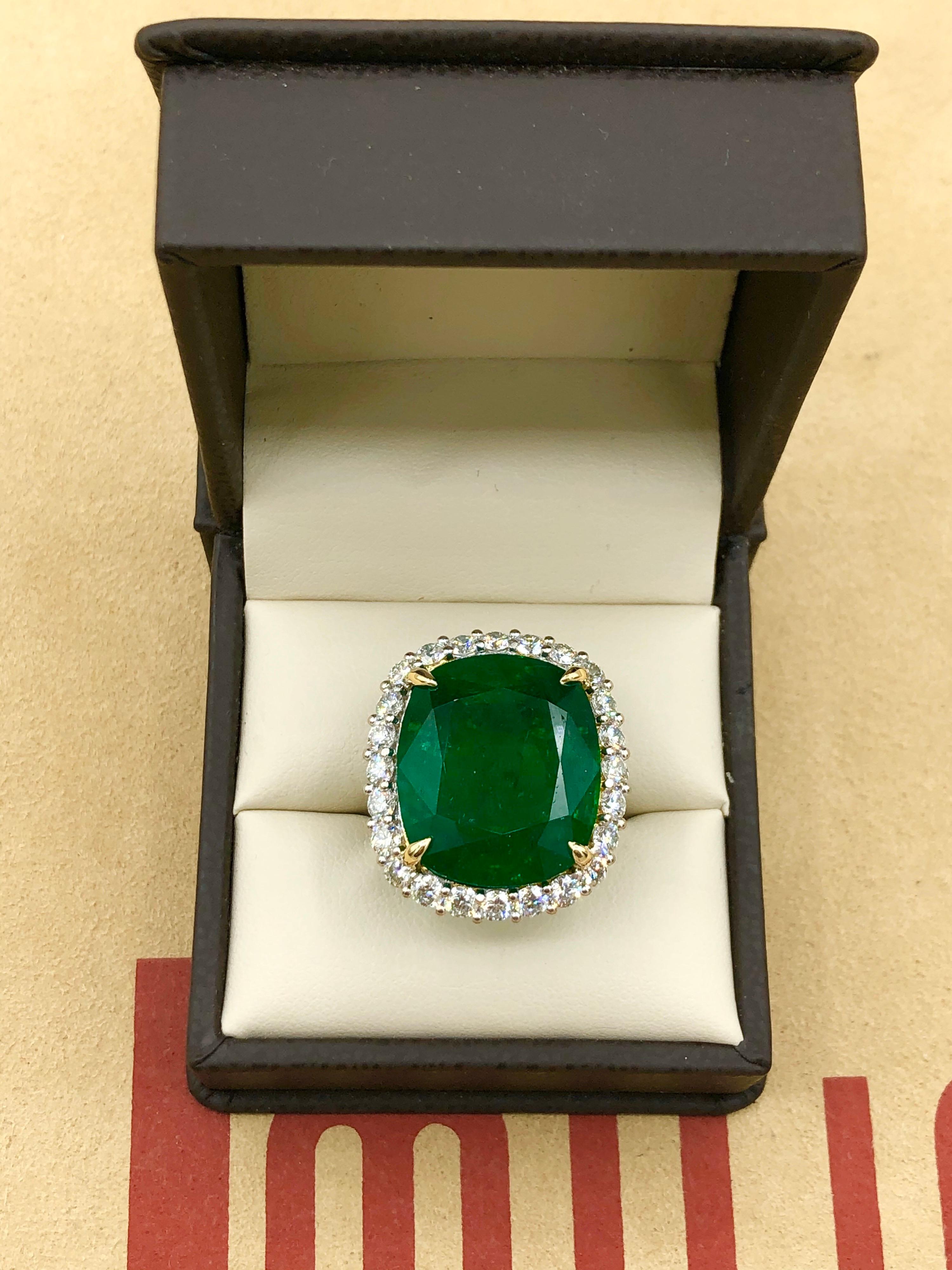 Emilio Jewelry 28.80 Carat Emerald Diamond Ring 3