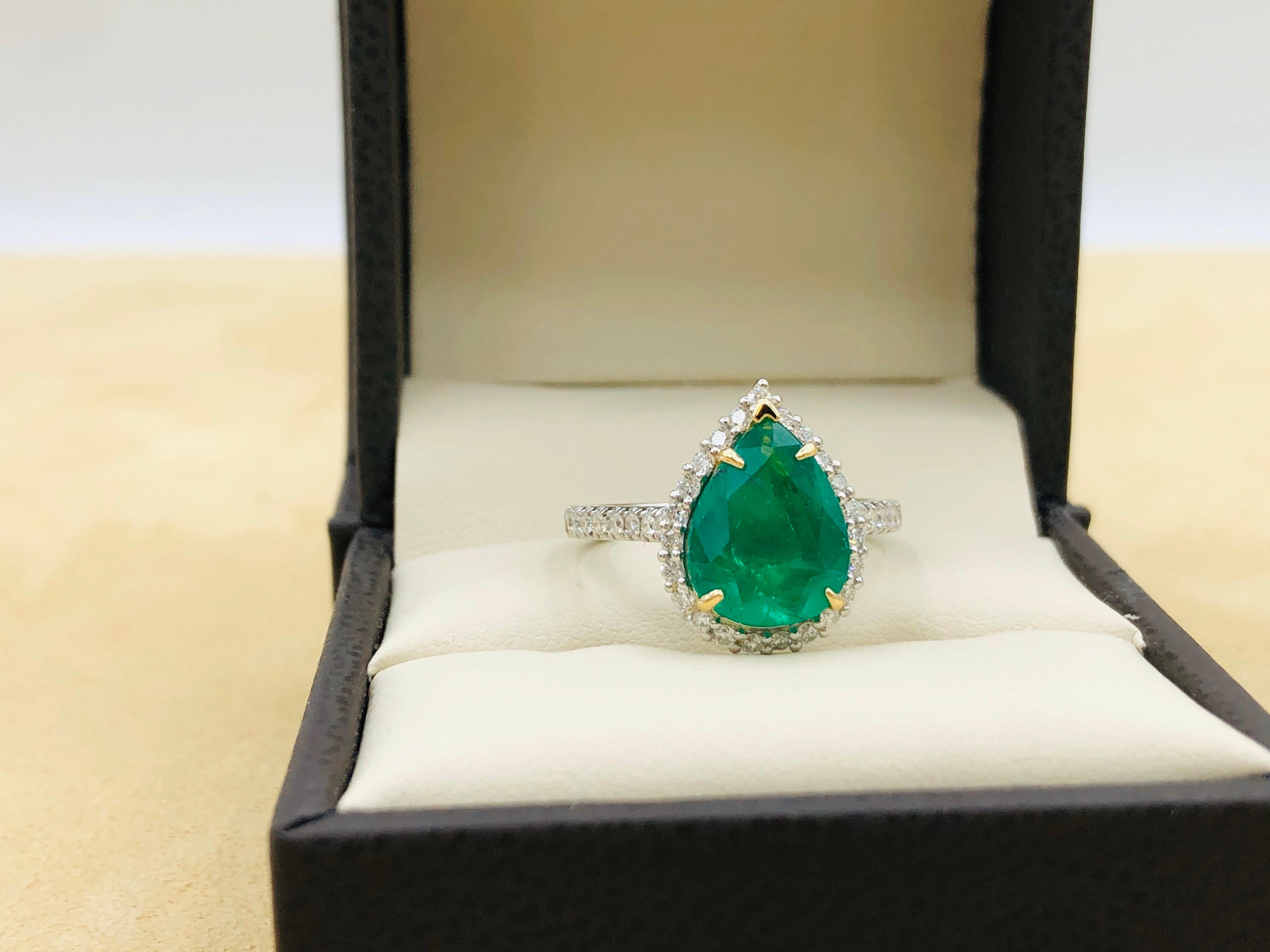 Emilio Jewelry 2.95 Carat Certified Vivid Green Emerald Diamond Ring 4