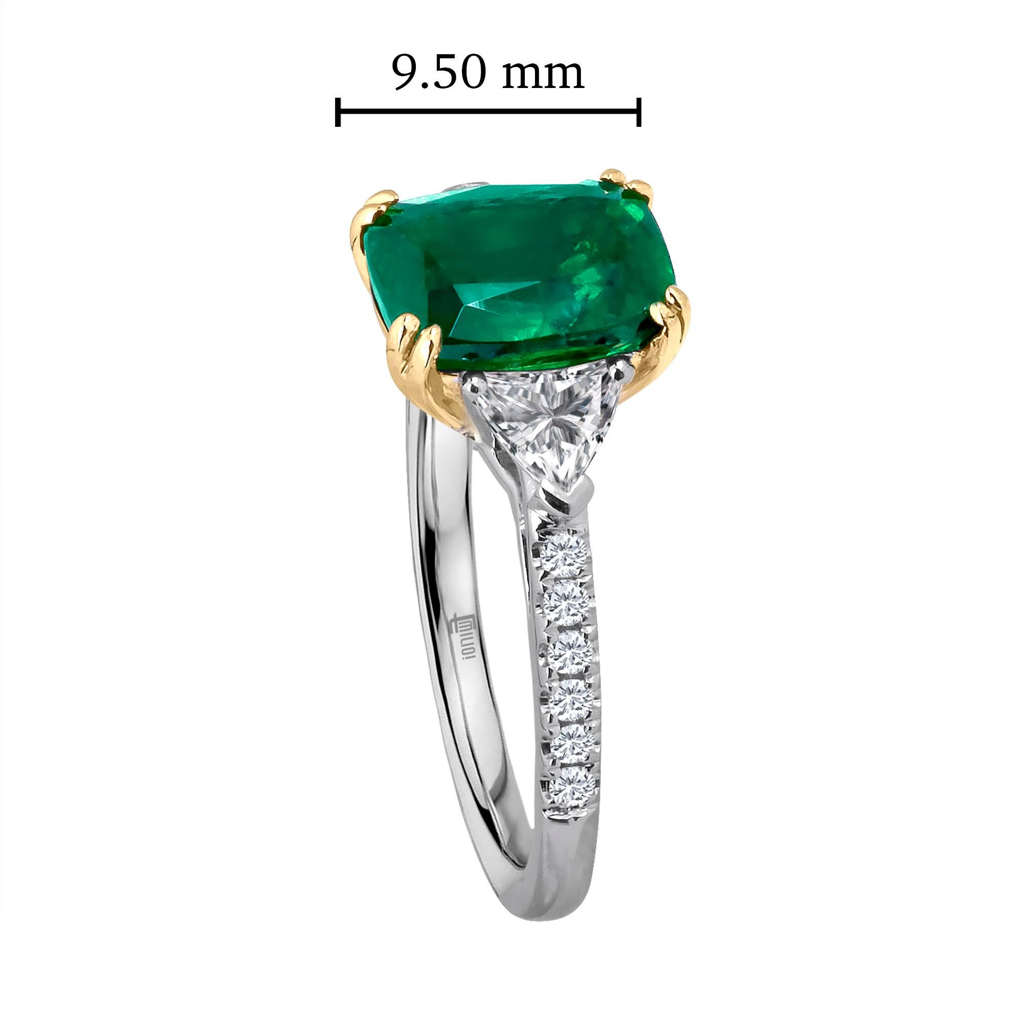 Emilio Jewelry 3.15 Carat Emerald Diamond Ring Set in Platinum In New Condition In New York, NY