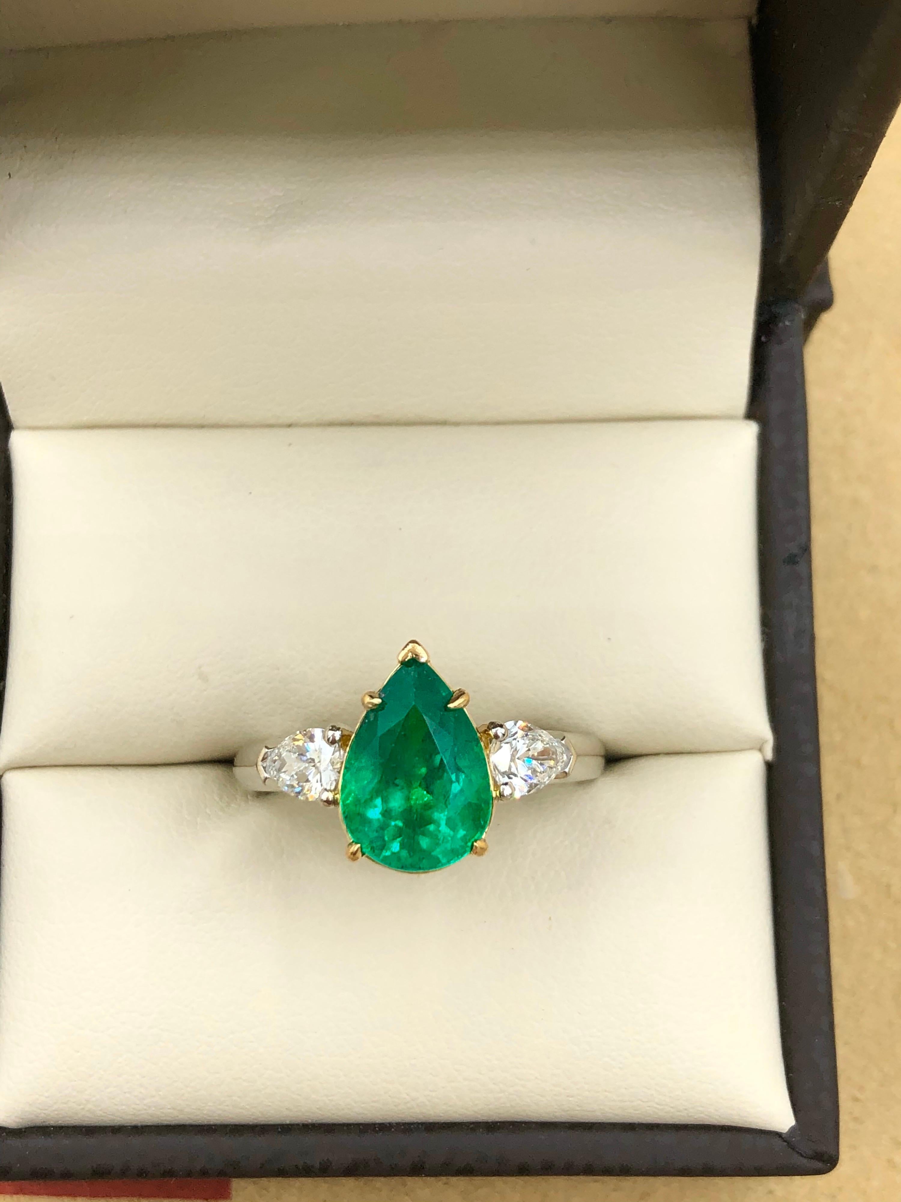 Emilio Jewelry 3,27 Karat zertifizierter kolumbianischer Vivid Green Emerald Diamantring für Damen oder Herren im Angebot