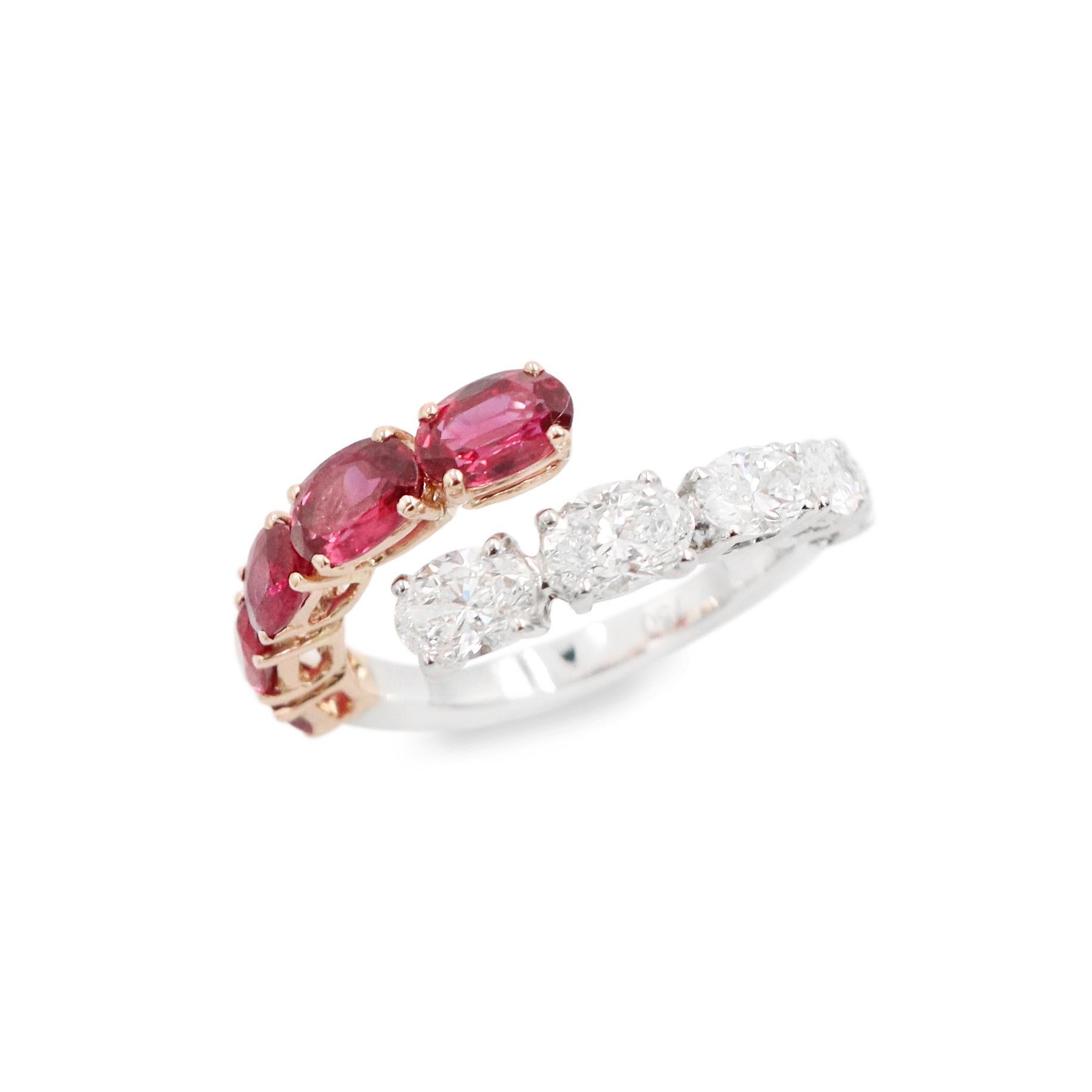 Taille ovale Emilio Jewelry, bague en diamants et rubis ovale de 3,57 carats en vente