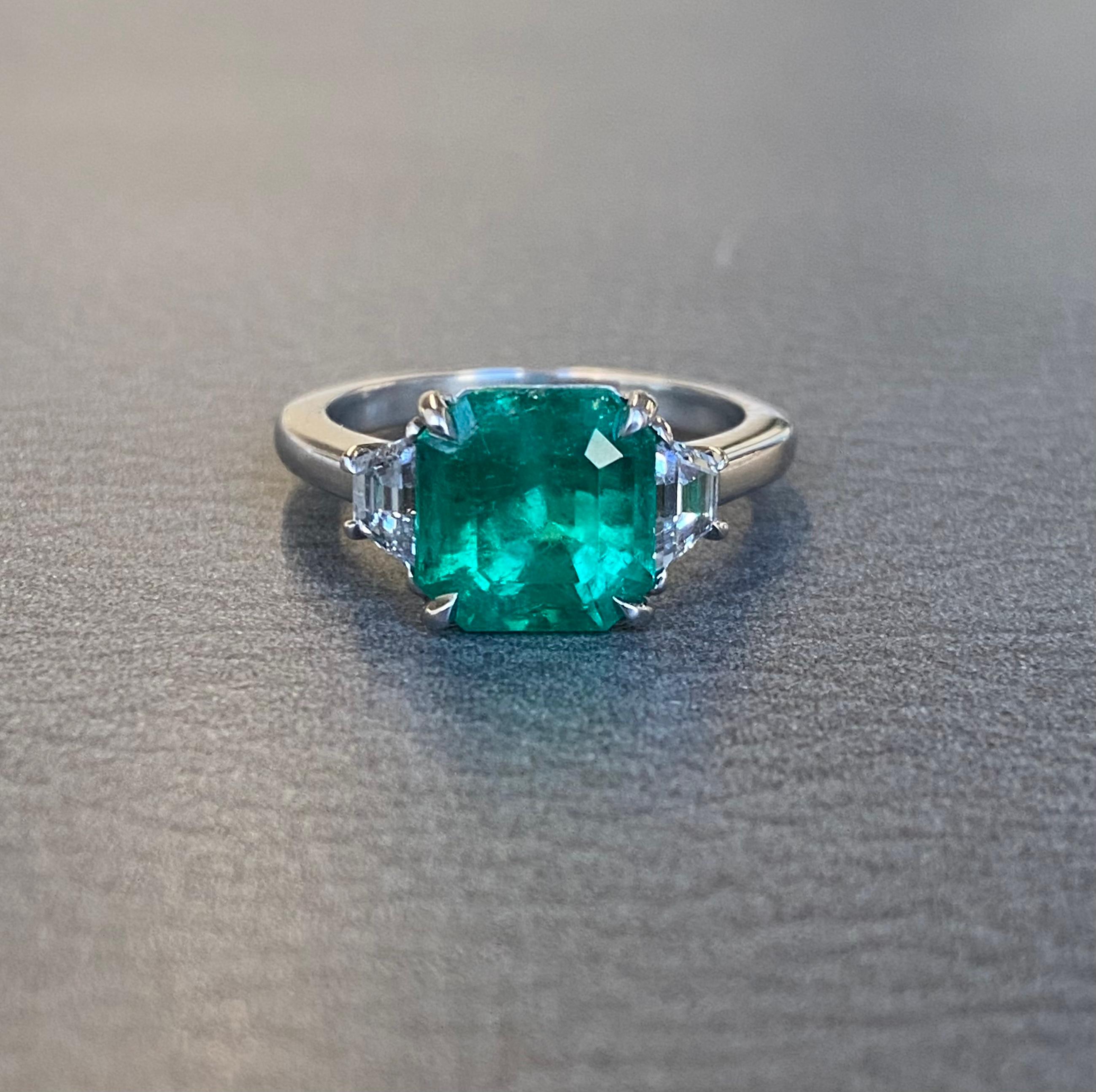 Emilio Jewelry 3.58 Carat Certified Colombian Emerald Ring For Sale 1