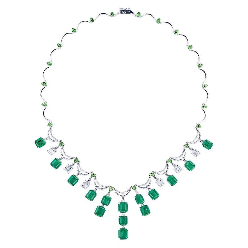 Emilio Jewelry 36 Carat Colombian Emerald Muzo Color Necklace For Sale