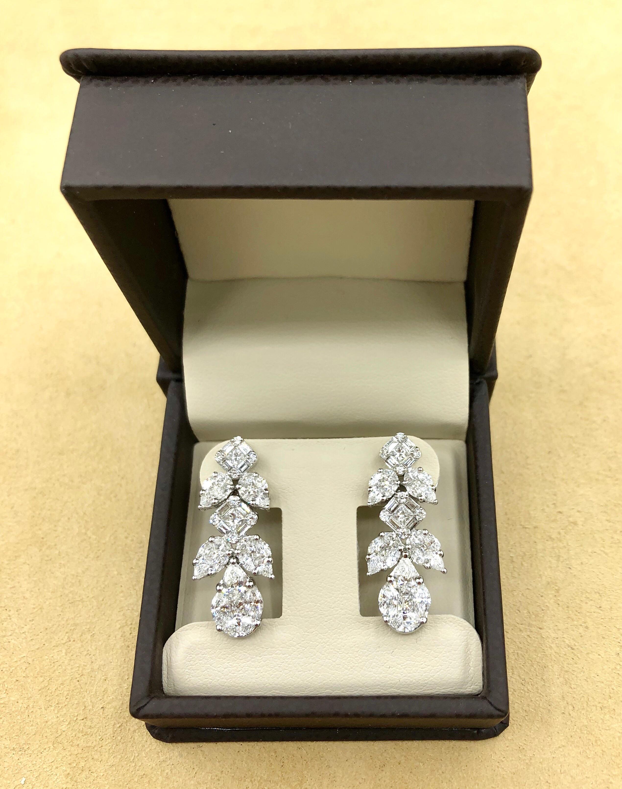 Emilio Jewelry 3.73 Carat Diamond Drop Earrings In New Condition In New York, NY