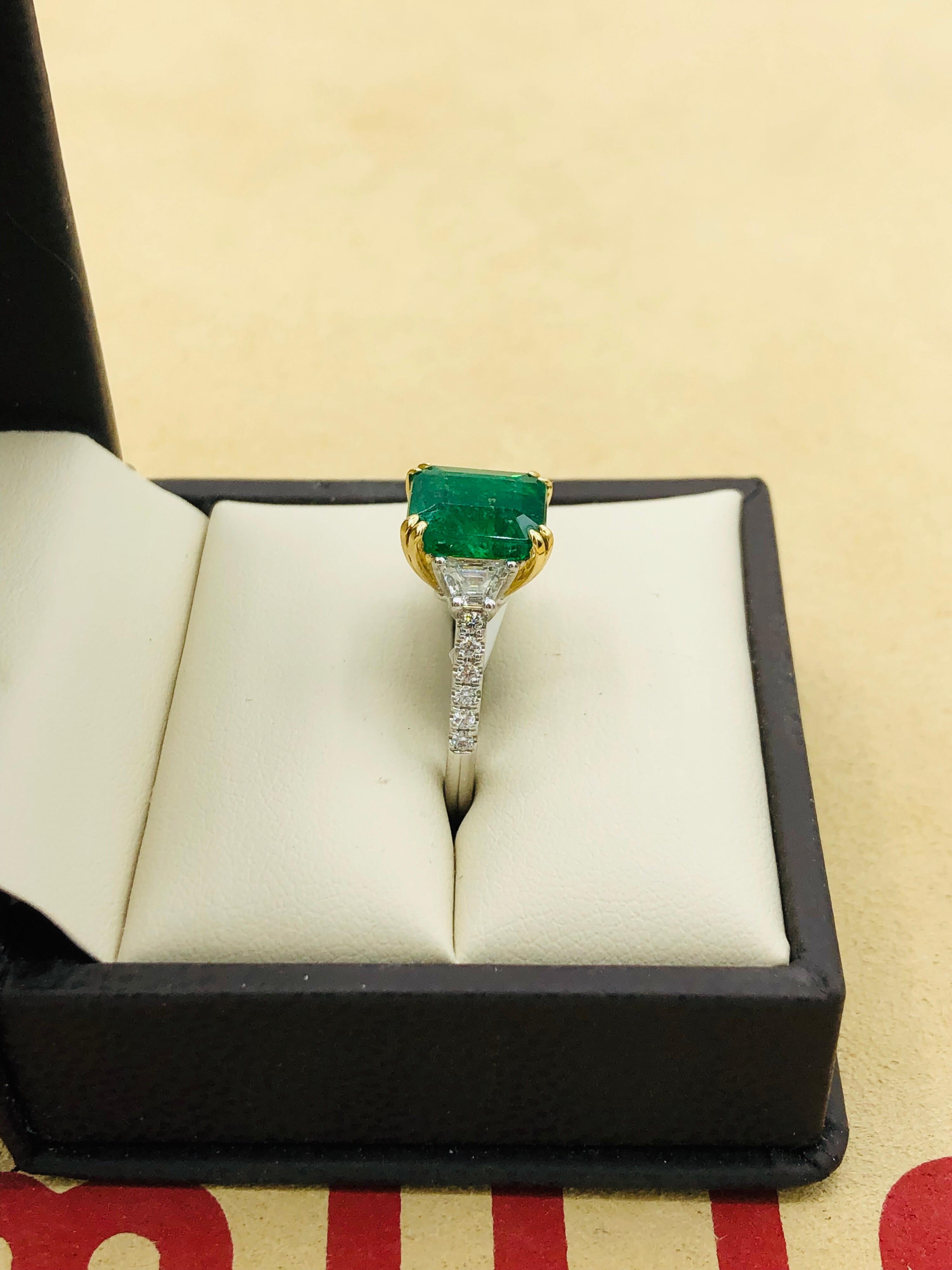 Emilio Jewelry Certified Vivid Green 3.85 Carat Emerald Diamond Platinum Ring 5