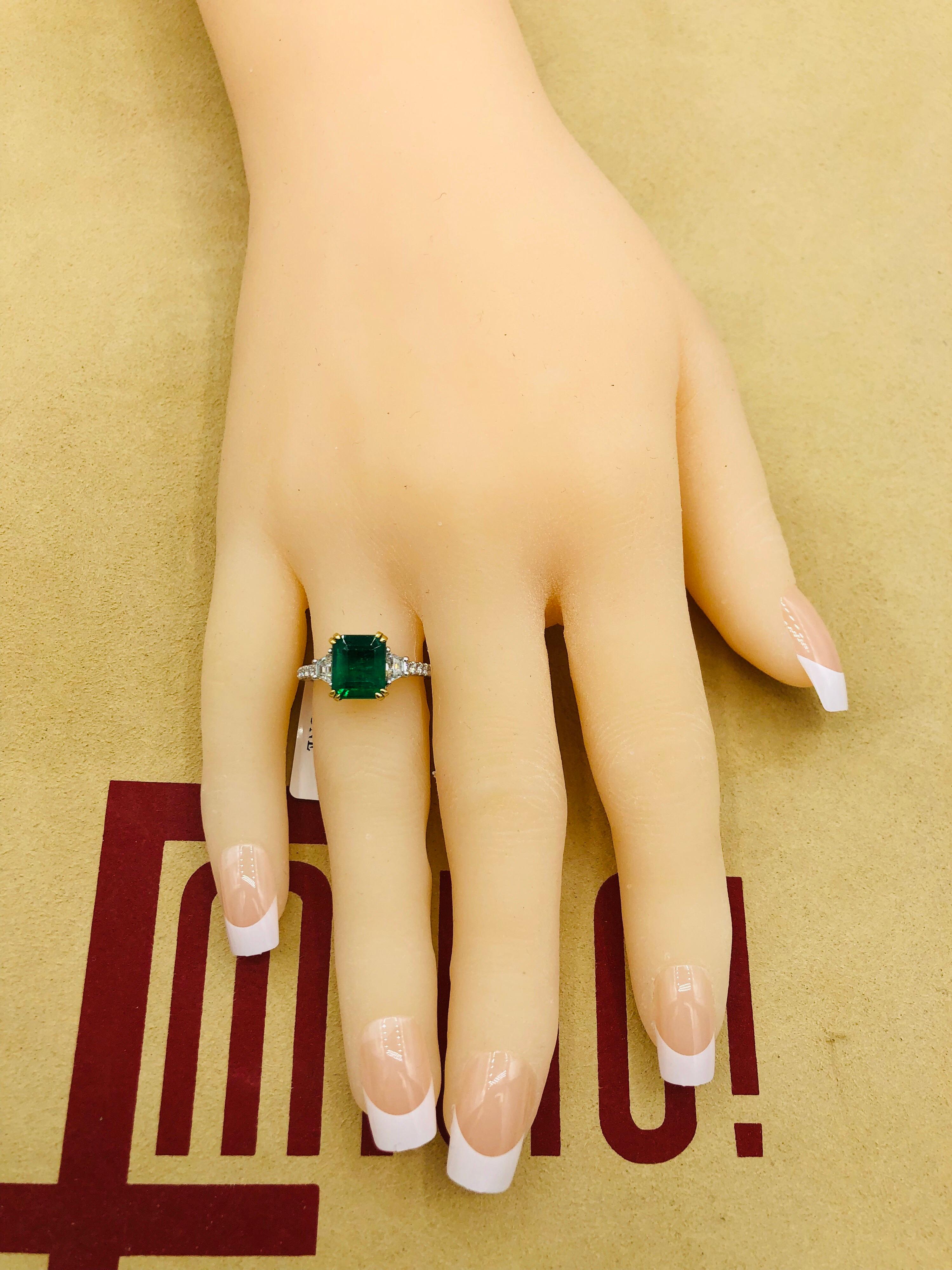 Emilio Jewelry Certified Vivid Green 3.85 Carat Emerald Diamond Platinum Ring 10