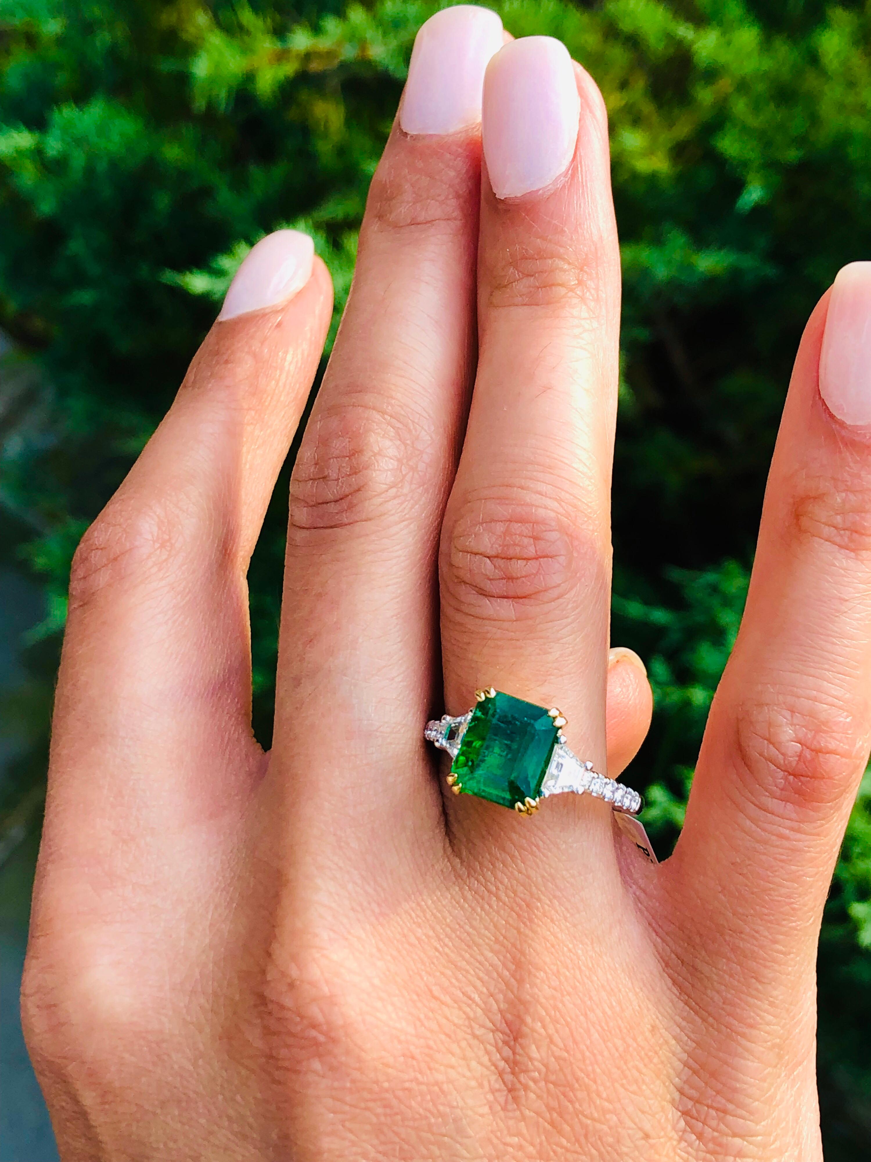Emilio Jewelry Certified Vivid Green 3.85 Carat Emerald Diamond Platinum Ring 15