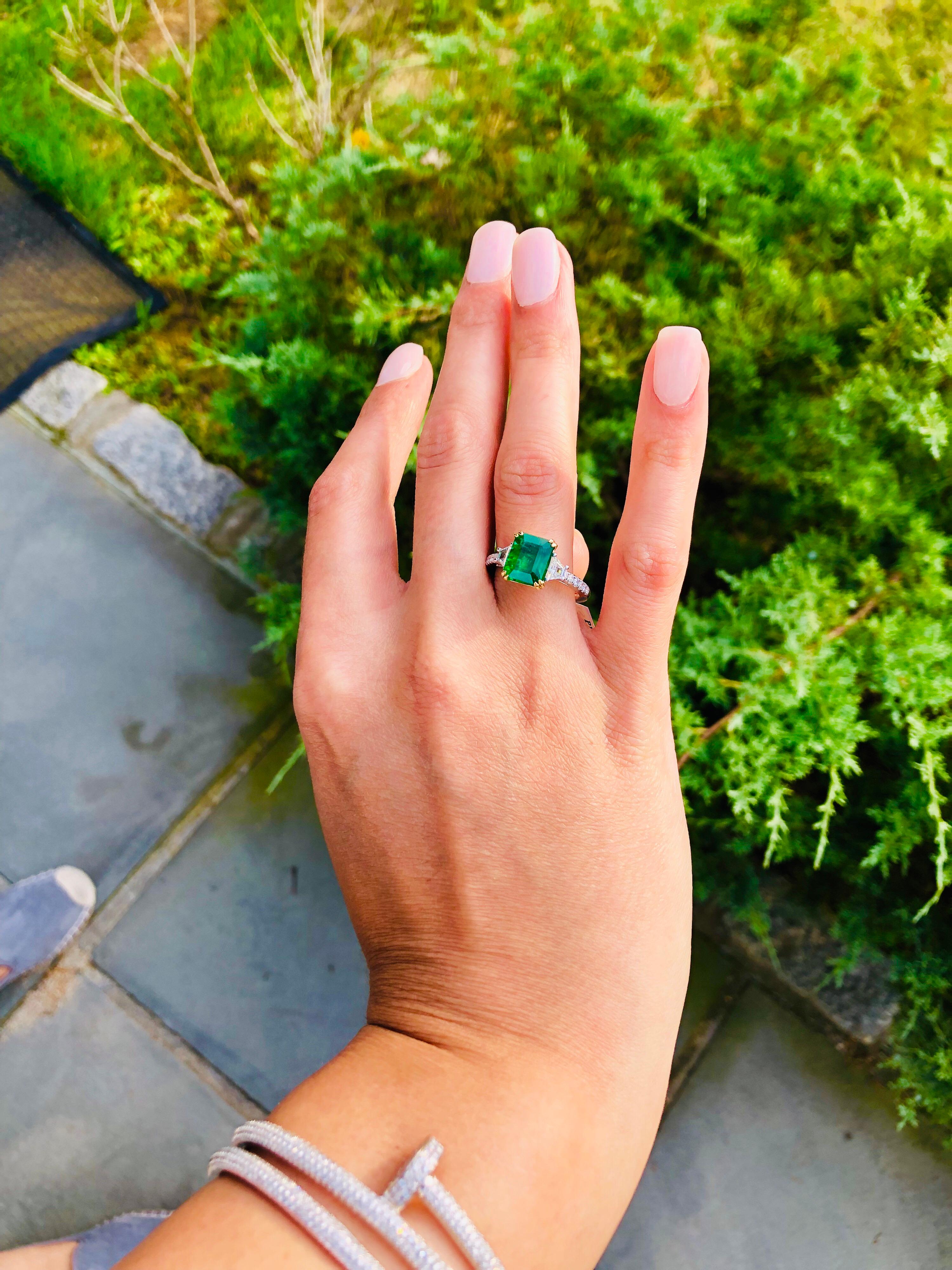 Emilio Jewelry Certified Vivid Green 3.85 Carat Emerald Diamond Platinum Ring 16