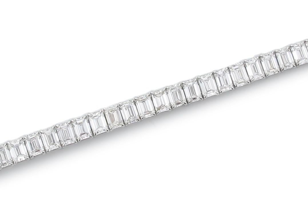 Emilio Jewelry .40 Carat Each GIA Certified Emerald Cut Diamond Bracelet In New Condition For Sale In New York, NY
