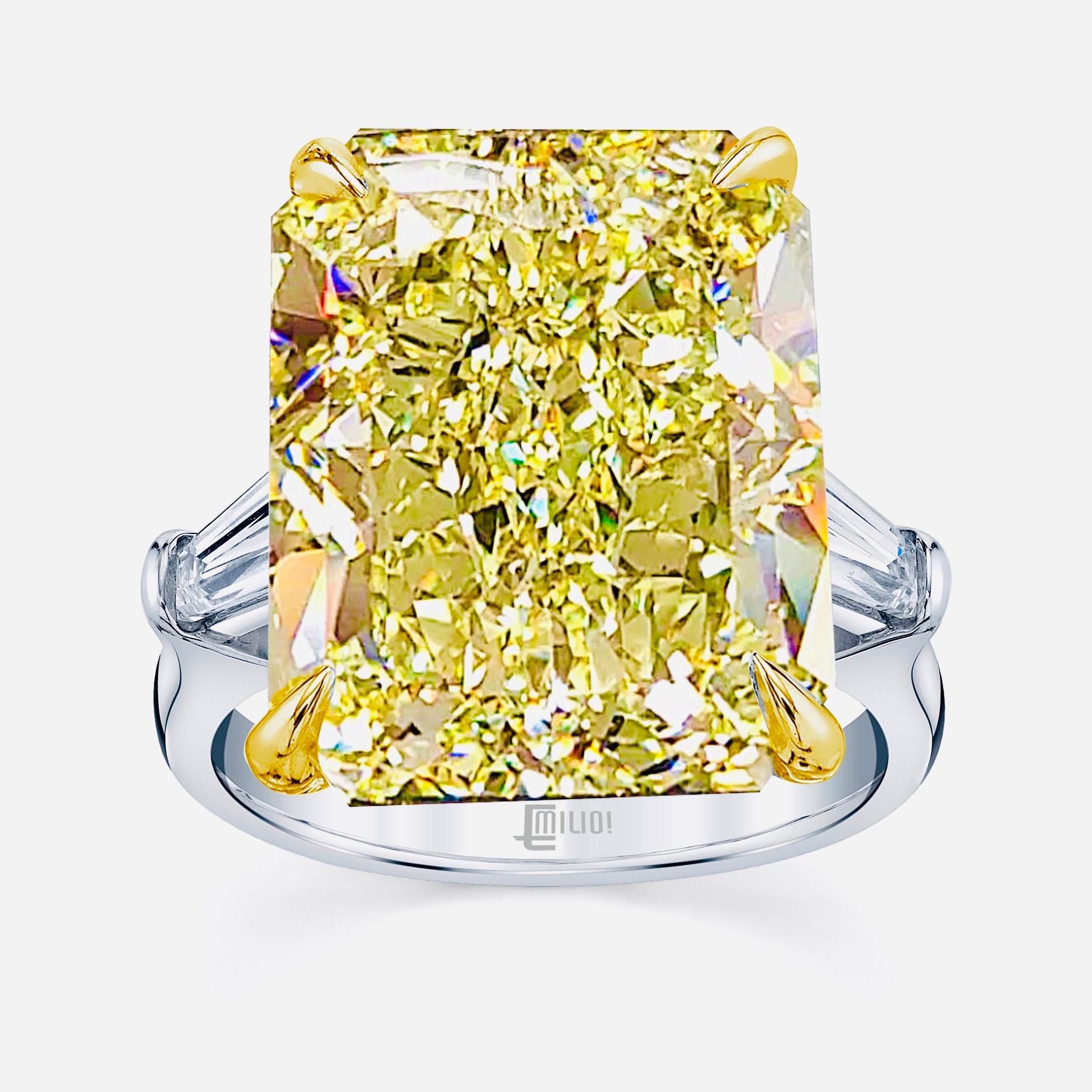 Emilio Gioielli 43,00 Carati Anello con Diamante Giallo Intenso Fancy In condizioni Nuovo in vendita a New York, NY