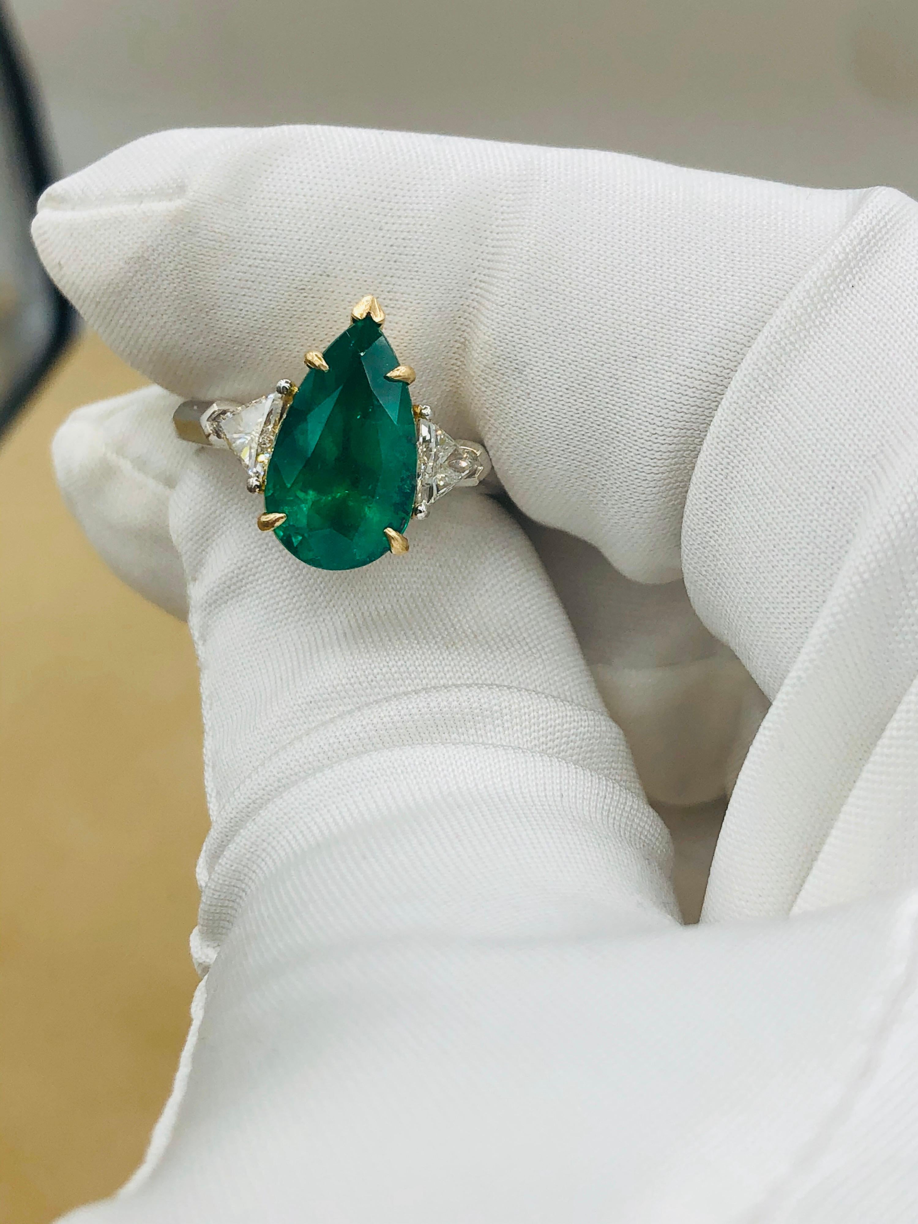 Emilio Jewelry 4.40 Carat Colombian Pear Shape Emerald Diamond Ring For Sale 6