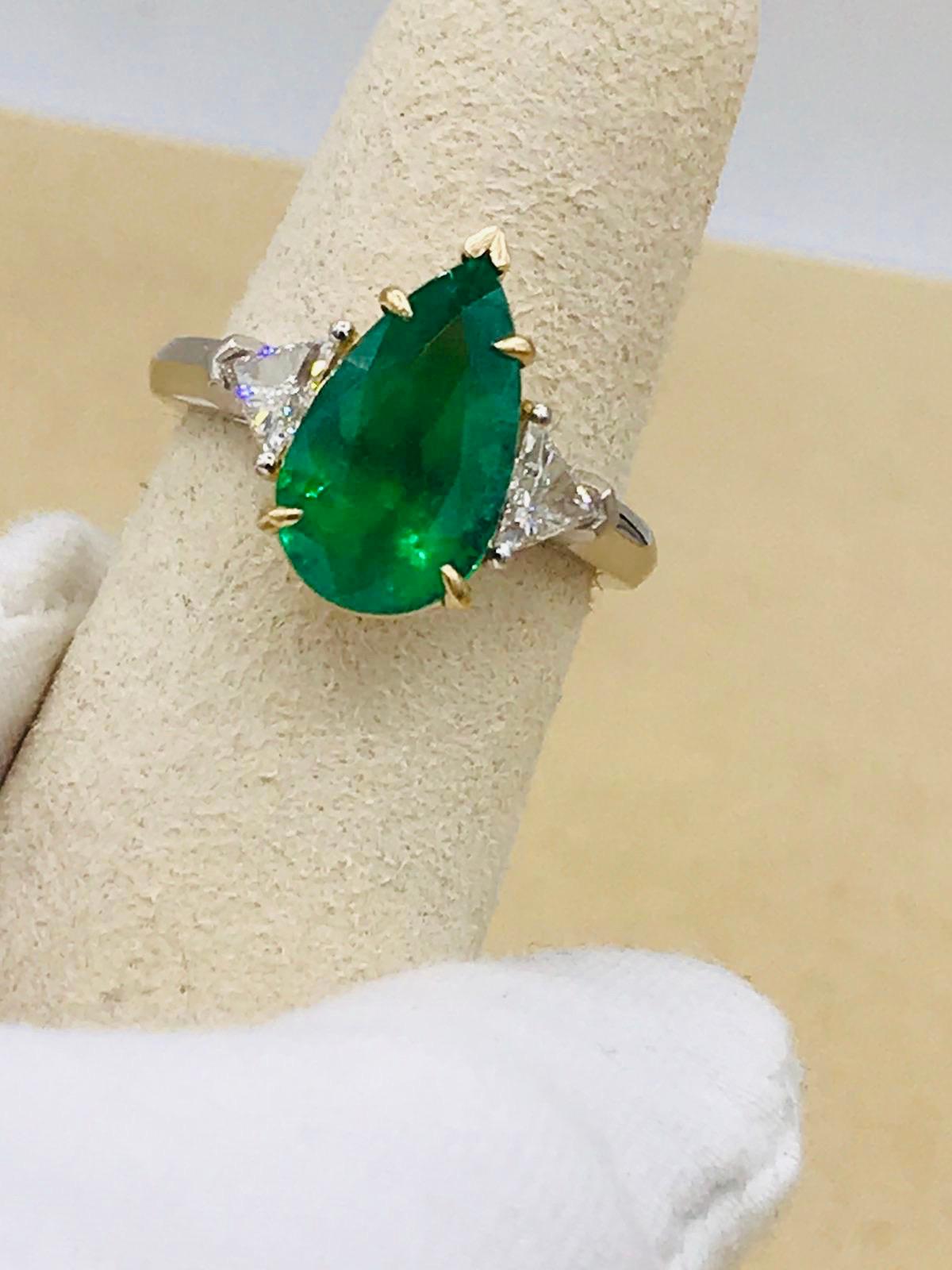 pear cut emerald ring