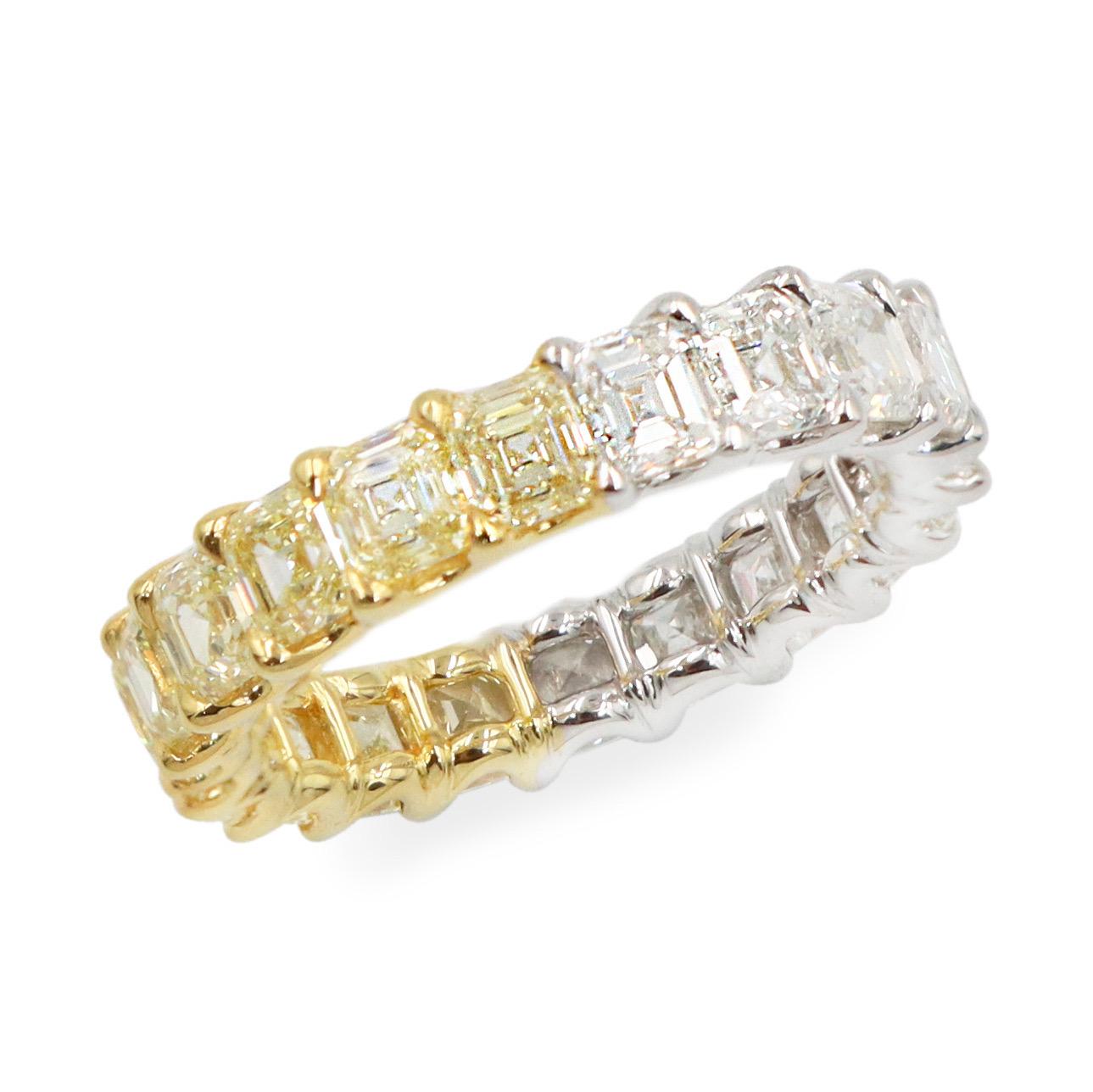 Taille Asscher Emilio Jewelry, bague d'éternité en diamants blancs et jaunes taille Asscher de 4,95 carats en vente