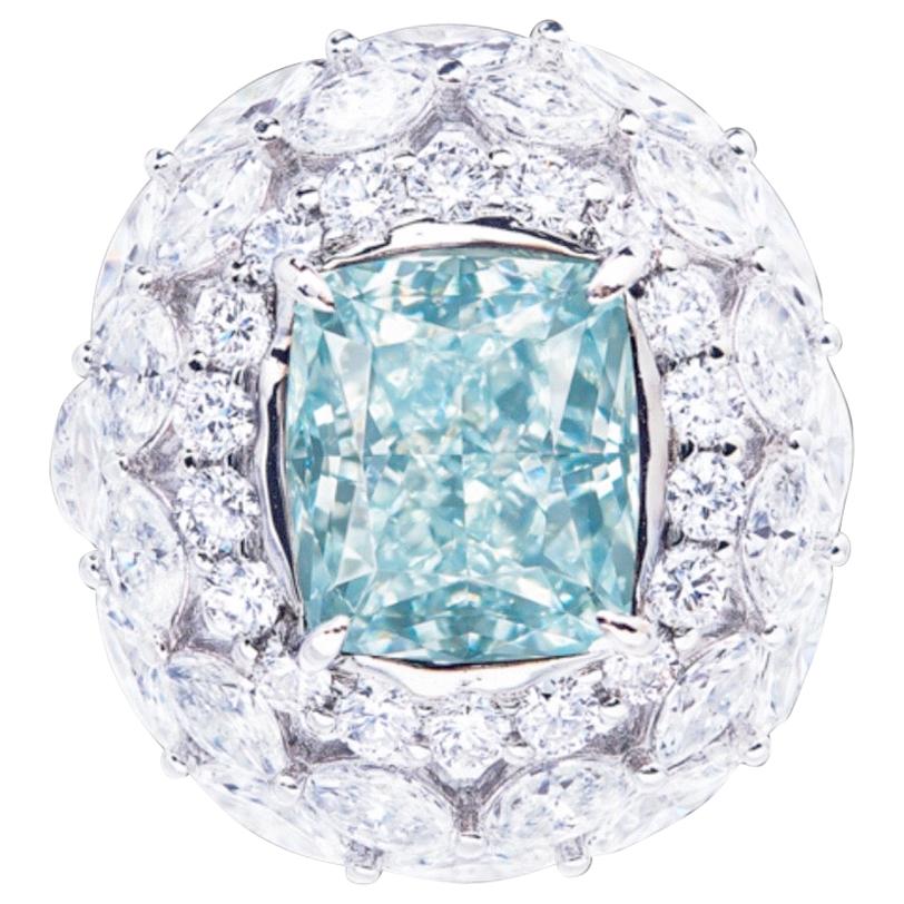 Emilio Jewelry 5.00 Carat GIA Certified Natural Fancy Blue Diamond (diamant bleu de fantaisie certifié par le GIA) en vente