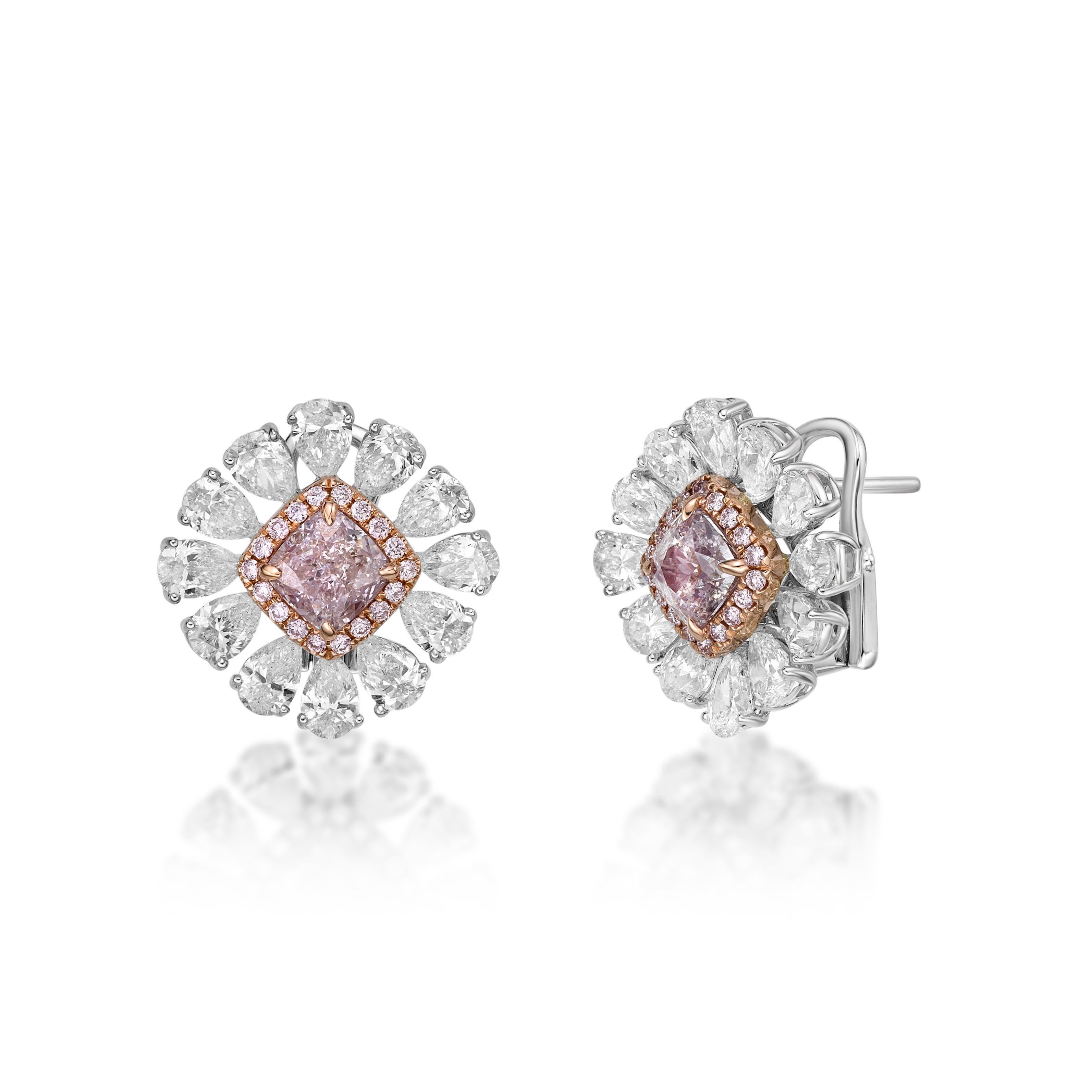 Taille coussin Emilio Jewelry, clous d'oreilles fleur en diamants roses de 5,03 carats  en vente