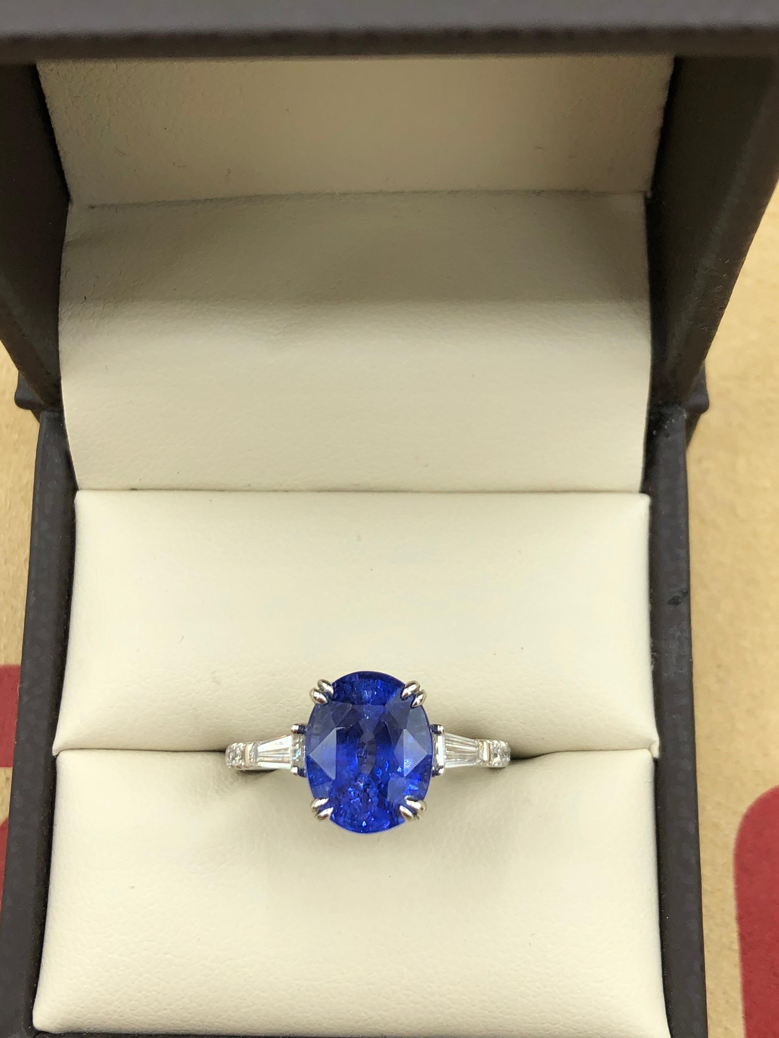Emilio Jewelry 5.07 Carat Certified Ceylon Sapphire Diamond Ring For Sale 1