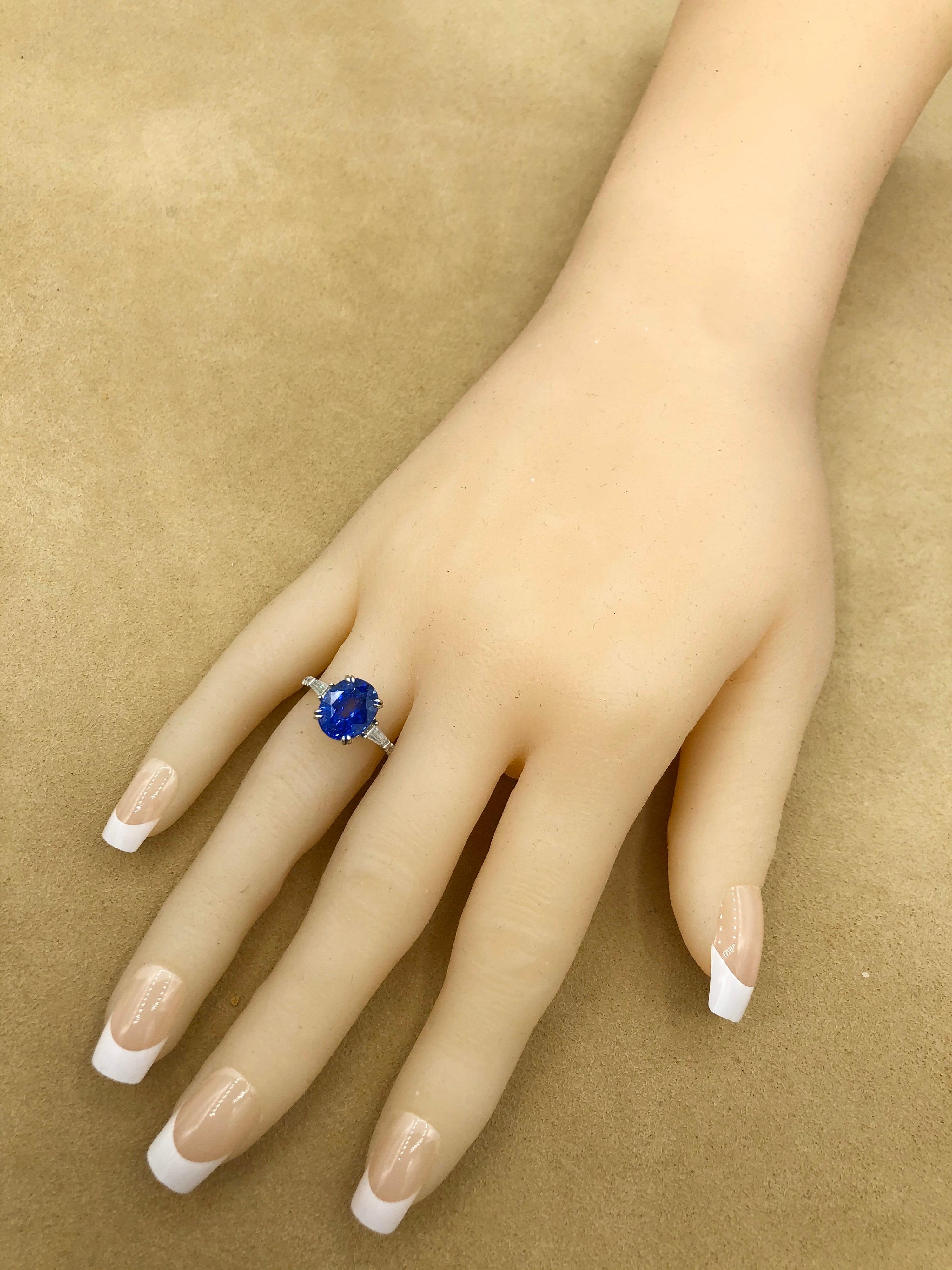Emilio Jewelry 5.07 Carat Certified Ceylon Sapphire Diamond Ring For Sale 3