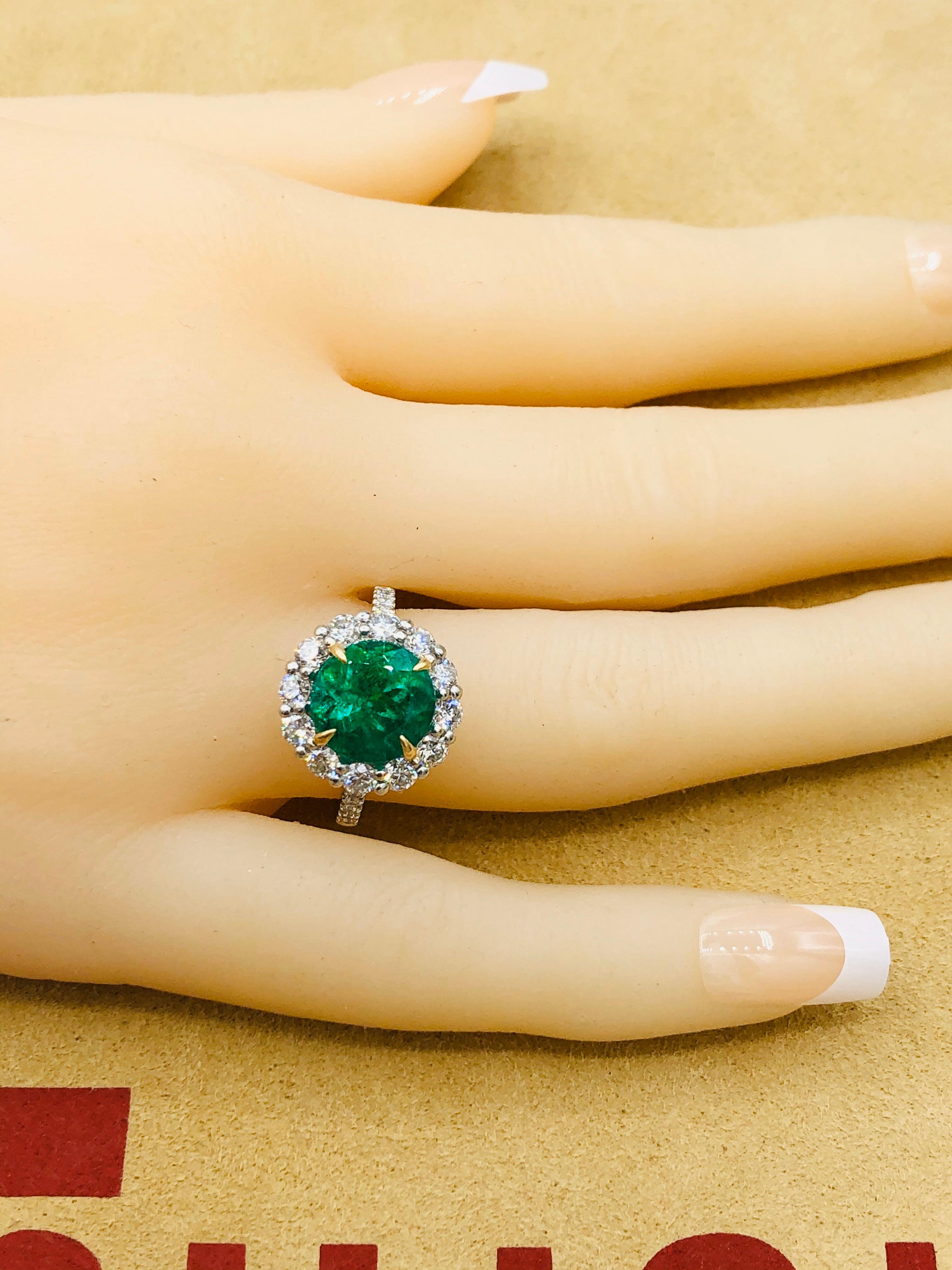 Women's or Men's Emilio Jewelry 5.46 Carat Certified Colombian Emerald Diamond Ring For Sale