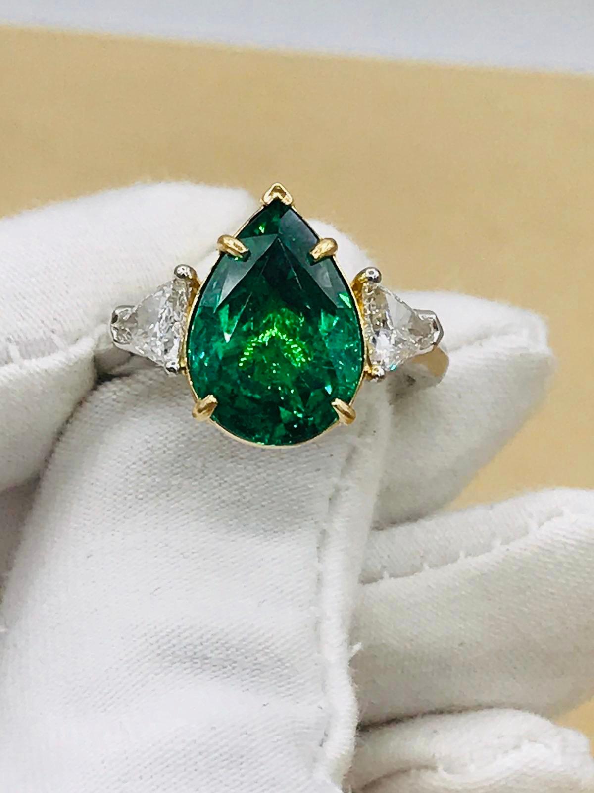 Women's or Men's Emilio Jewelry 5.49 Carat Pear Shape Emerald Diamond Ring