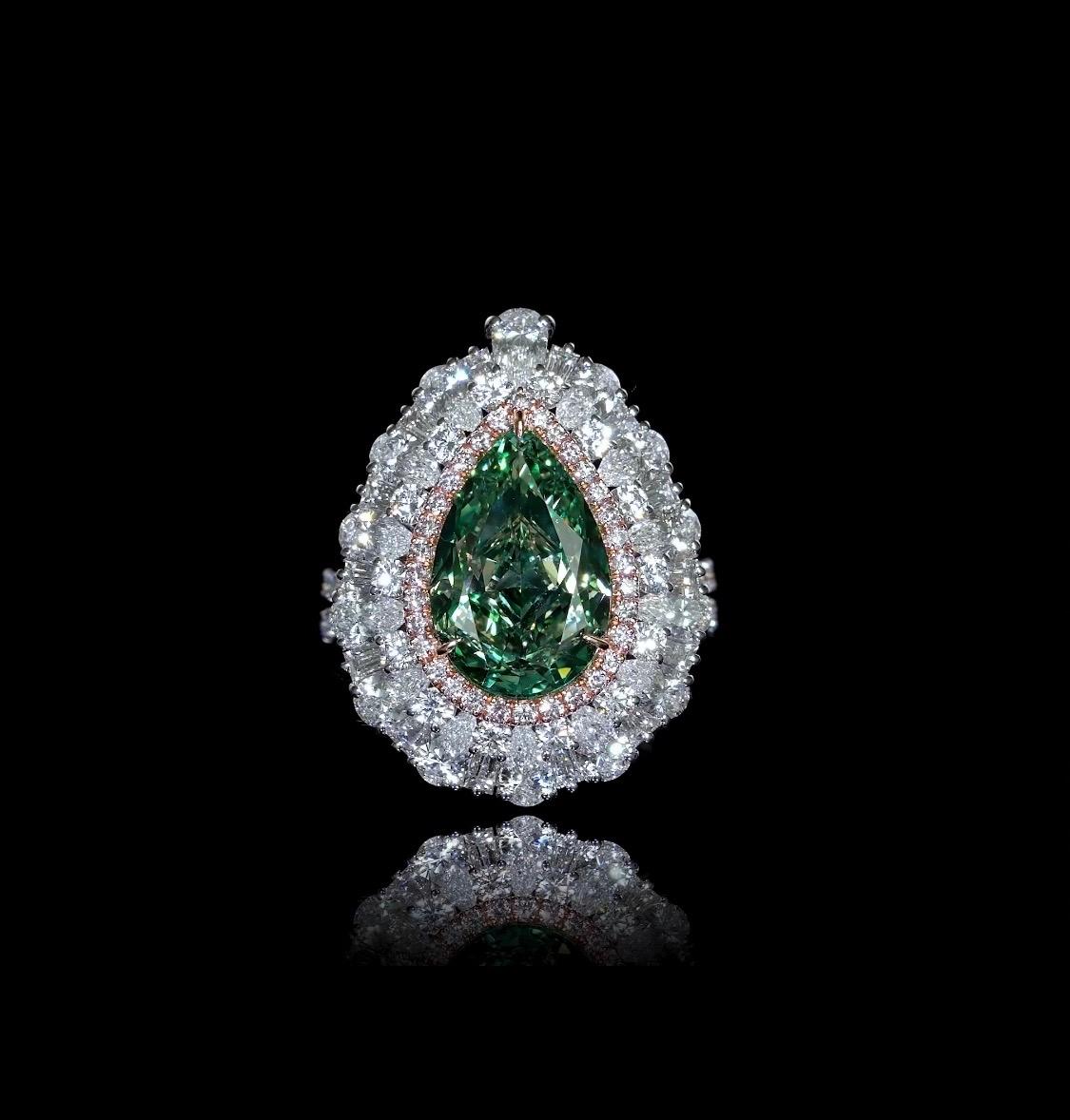 De la chambre forte d'Emilio Jewelry à New York. Veuillez vous renseigner pour plus d'informations 