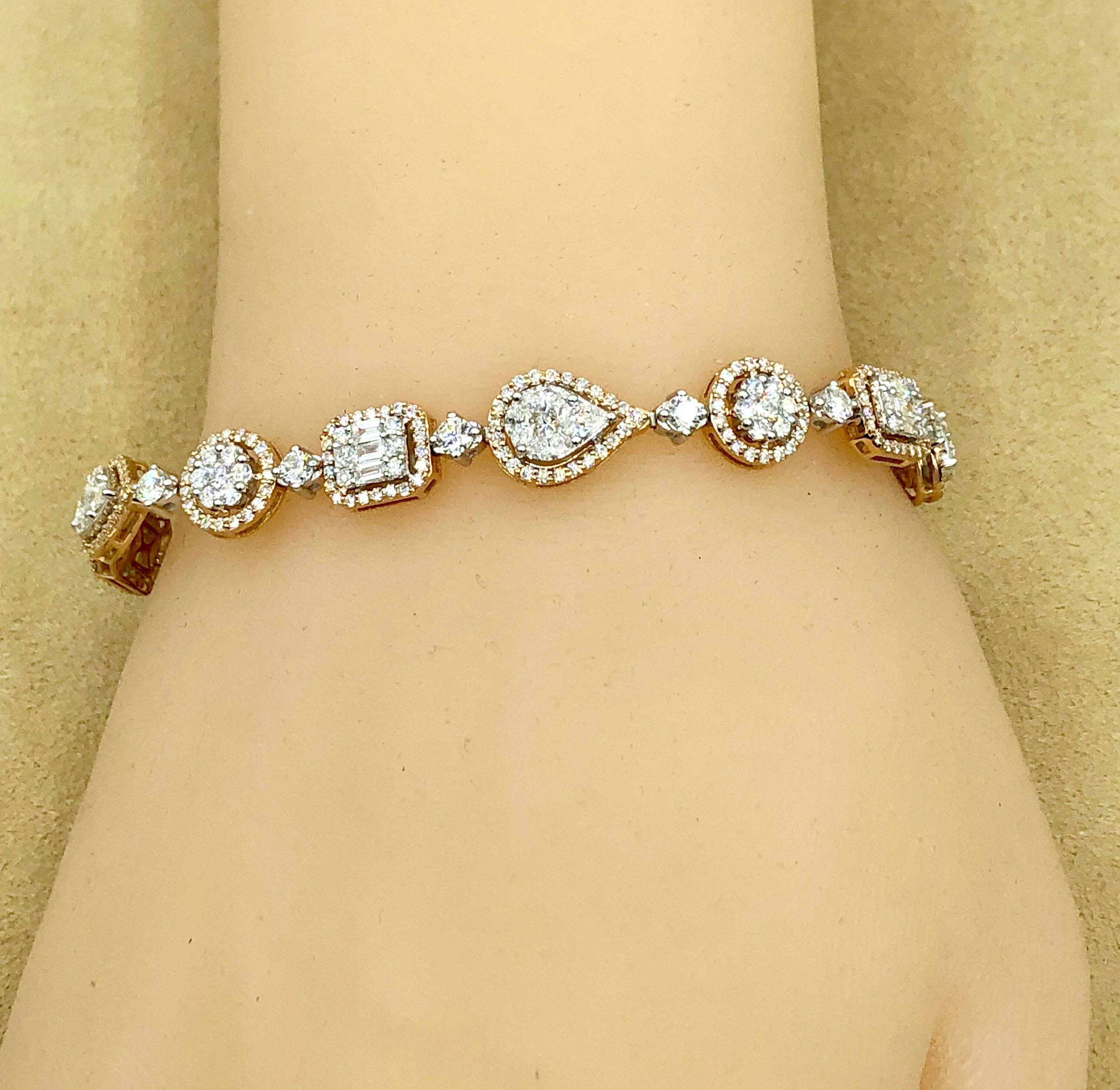 Emilio Jewelry 5,92 Karat Ausgefallenes Diamantarmband im Angebot 3