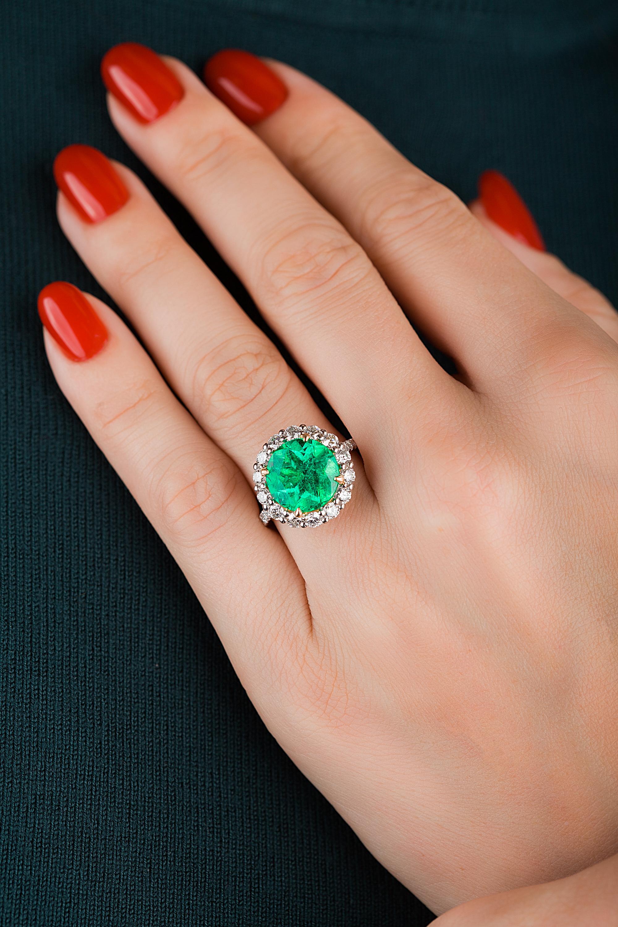 Emilio Jewelry 6.43 Carat Certified Colombian Emerald Diamond Ring In New Condition In New York, NY