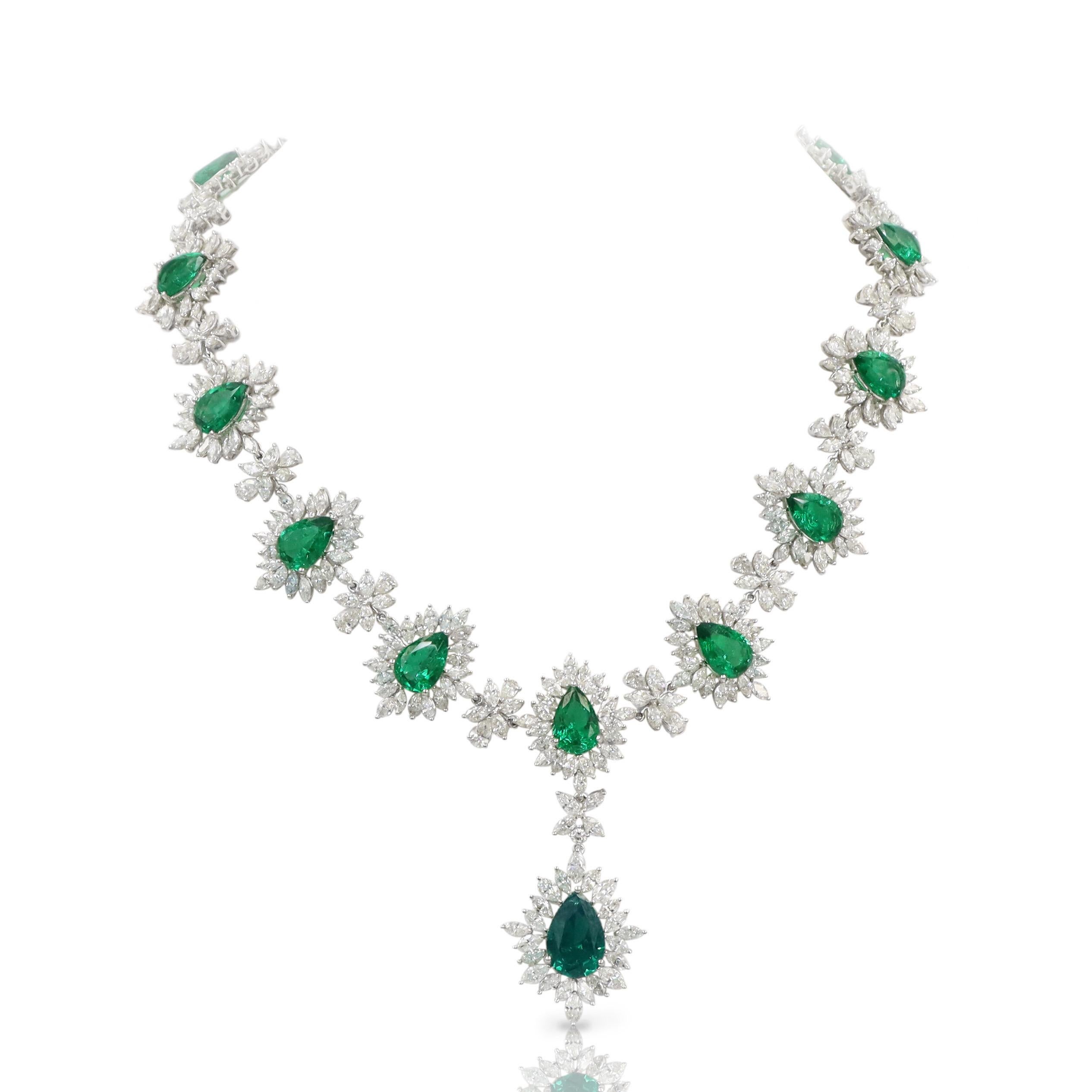 Emilio Jewelry 66.00 Carat Emerald Diamond Necklace In New Condition For Sale In New York, NY