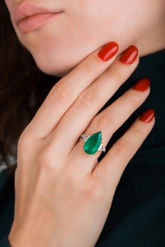 Anillo de diamantes esmeralda colombiana de 6.98 quilates de Emilio Jewelry