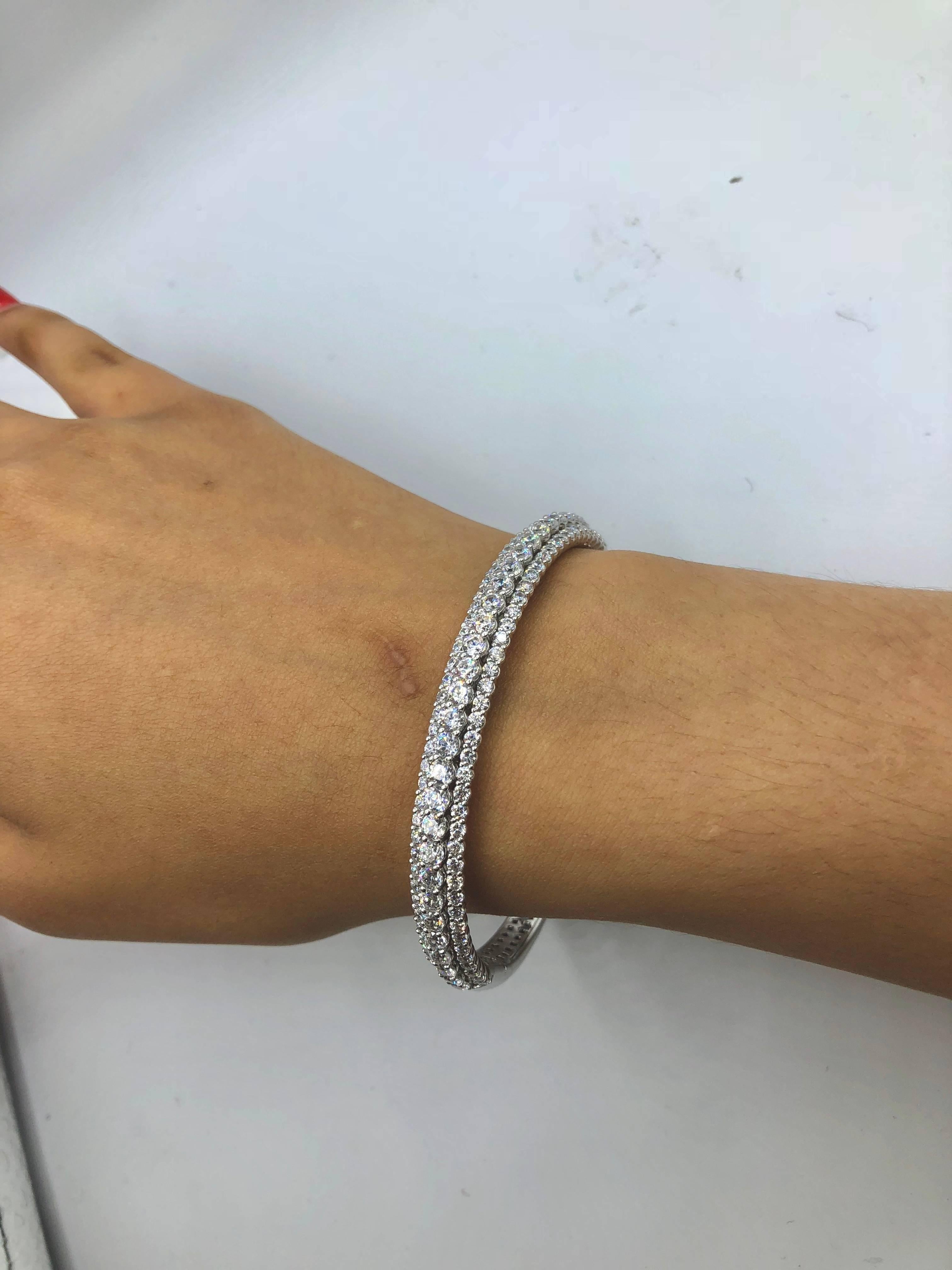 Emilio Jewelry 7.50 Carat Diamond Bangle Bracelet In New Condition In New York, NY