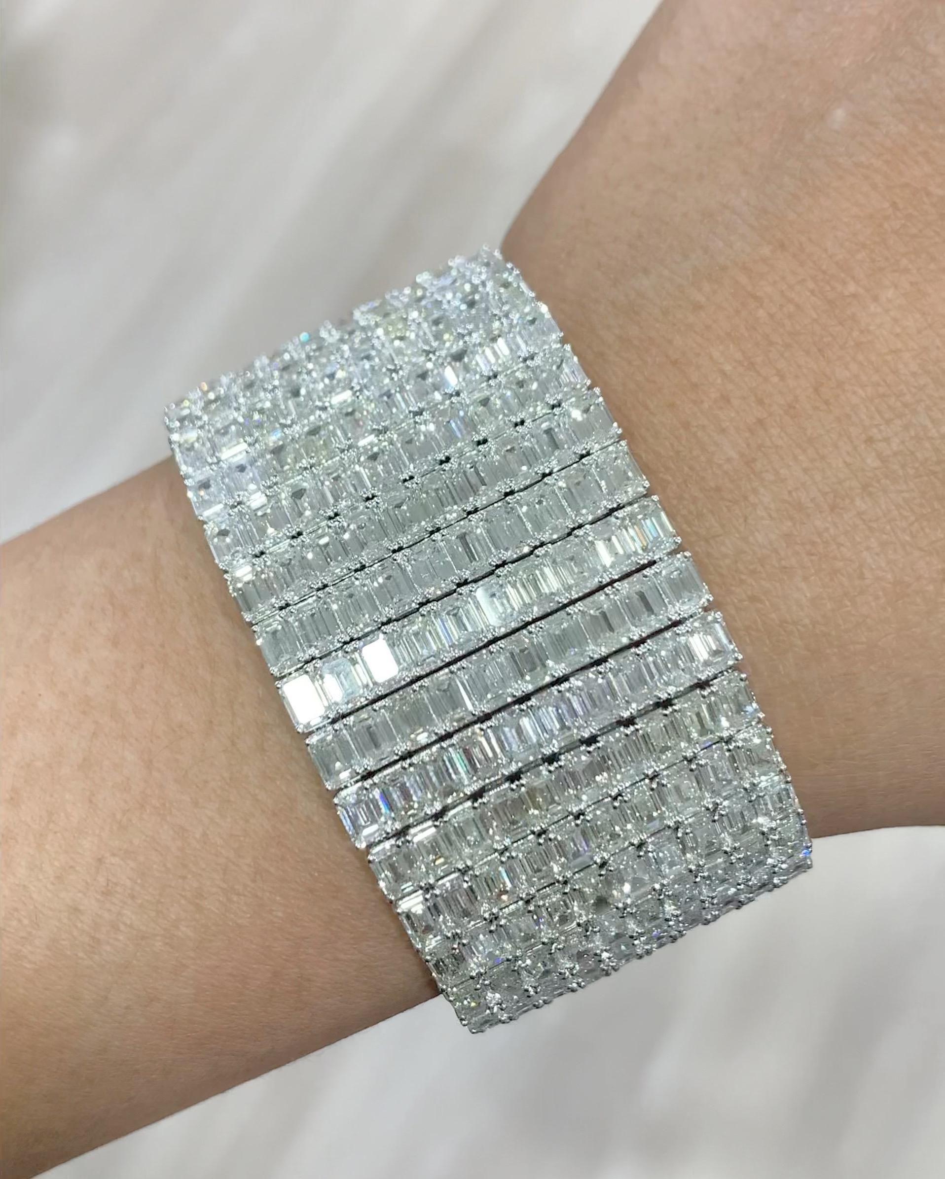 Emilio Jewelry, manchette bracelet avec diamants taille émeraude 76 carats en vente 3