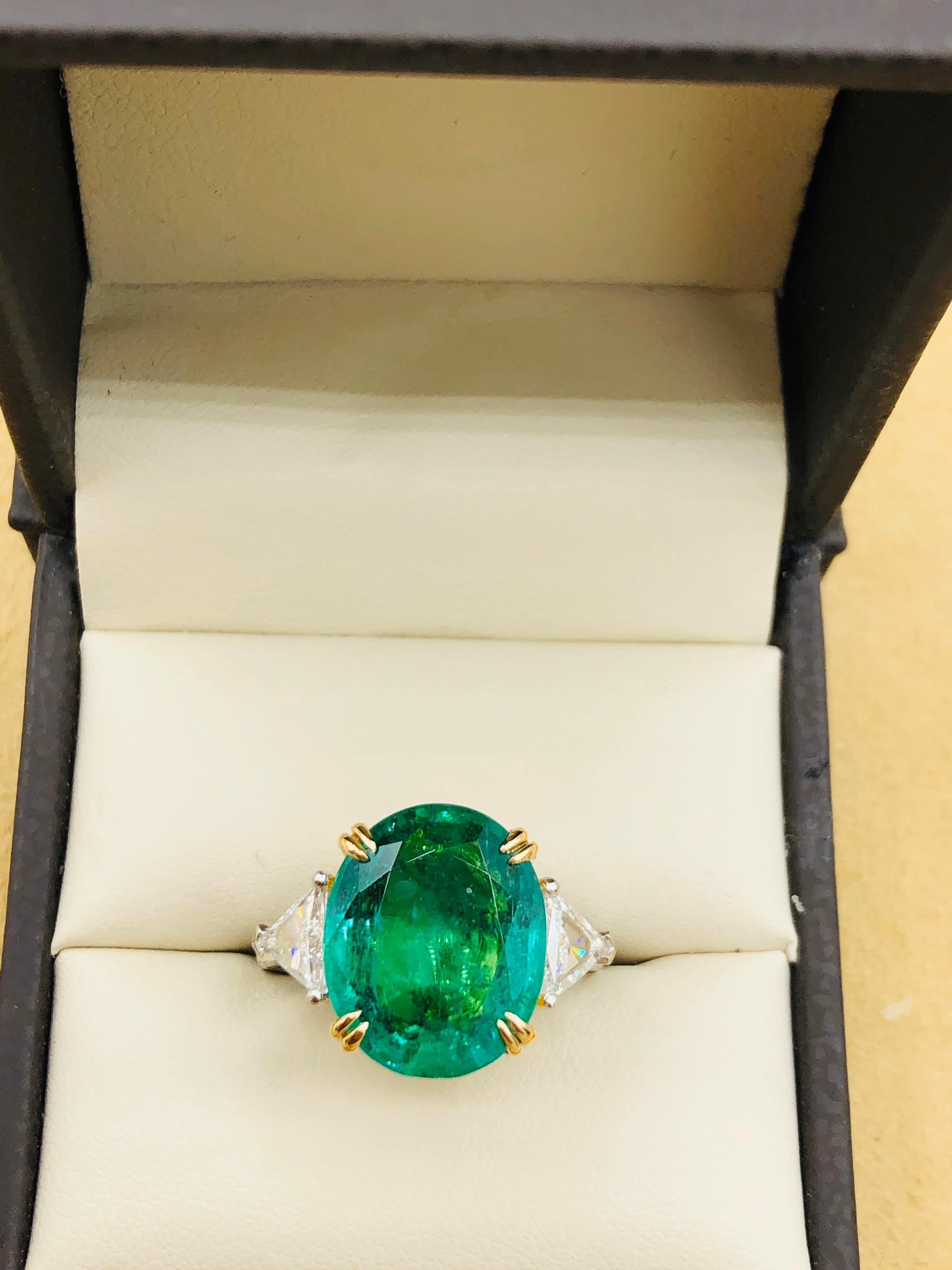 Women's or Men's Emilio Jewelry 7.82 Carat Certified Emerald Diamond Ring
