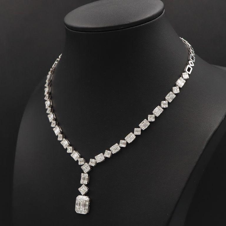 Women's or Men's Emilio Jewelry 9.80 Carat Illusion Diamond Necklace  For Sale