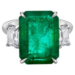 Anillo de diamantes esmeralda de 9.98 quilates de Emilio Jewelry