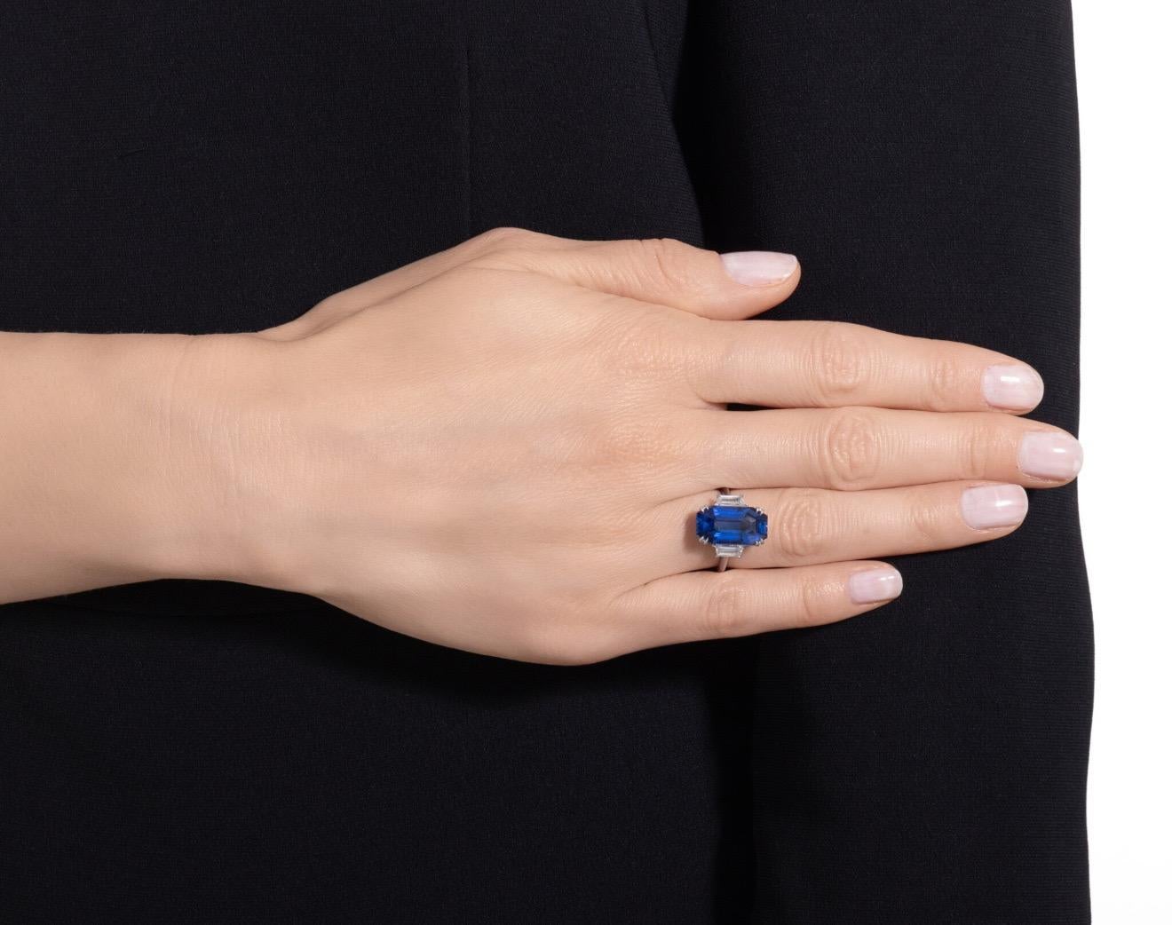 da uomo o donna Gioielli Emilio! Anello con zaffiro taglio smeraldo certificato AGL da 9,10 carati Burma No Heat in vendita