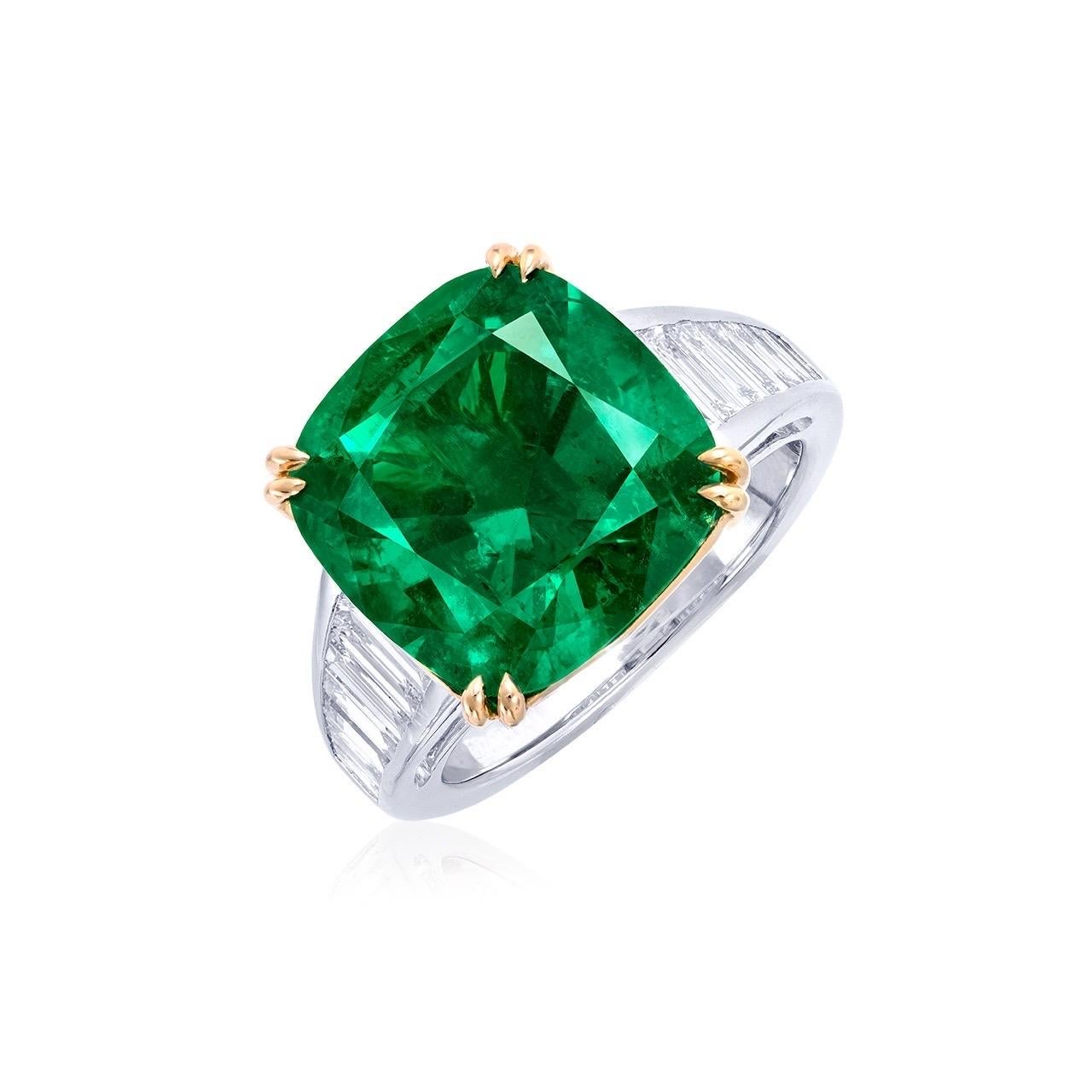Main stone: 8.32 carats GREEN SQUARE CUSHION
Matching setting: 14 white diamonds, a total of about 0.98 carats, 18K
From the Museum Vault At Emilio Jewelry, Located on New York's iconic Fifth Avenue,

The focal point of this ring is the 8.32 Carat