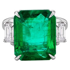 Emilio Jewelry Certified 10.60 Carat Museum Emerald Diamond Ring Emilio Jewelry Certified 10.60 Carat Museum Emerald Diamond Ring