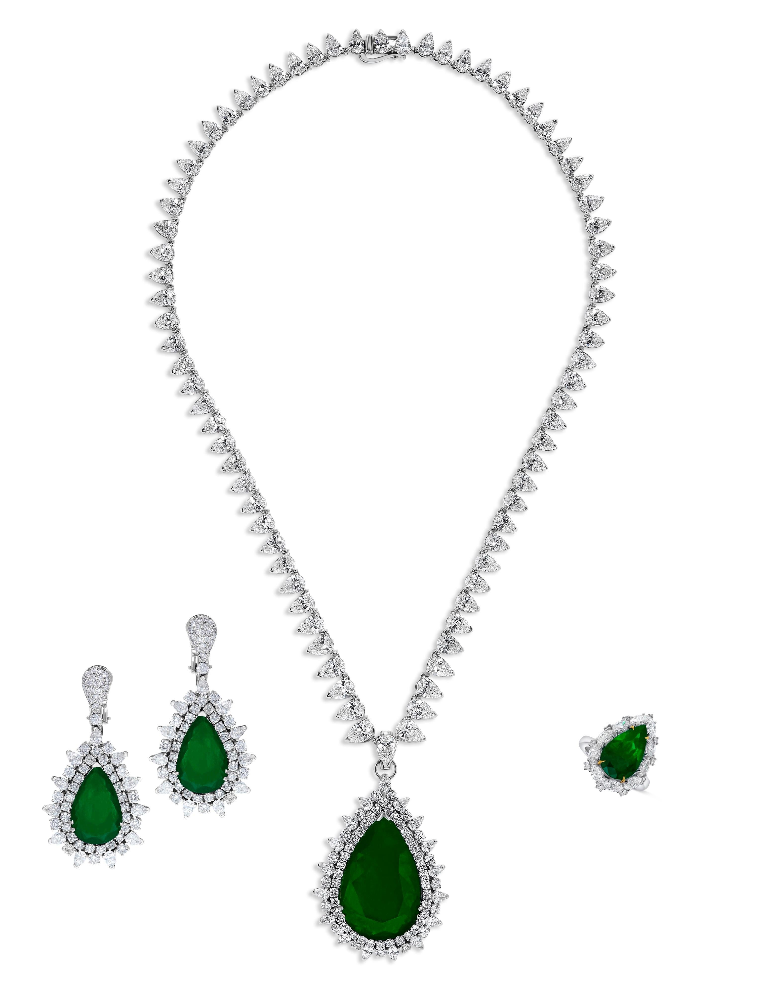 Pear Cut Emilio Jewelry Certified 117.00 Carat Colombian Muzo Vivid Green Emerald Suite  For Sale