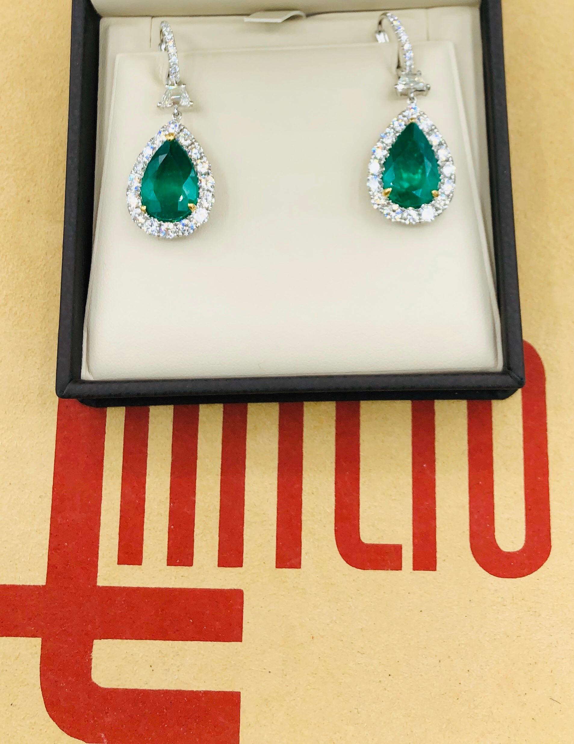 Pear Cut Emilio Jewelry Certified 14.02 Carat Vivid Green Colombian Emerald Earrings