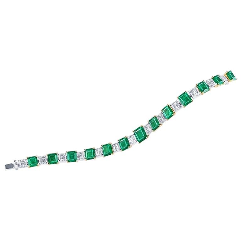 Emilio Jewelry Certified 15.00 Carat Muzo Green Natural Emerald Bracelet For Sale