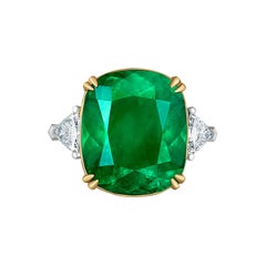 Emilio Jewelry Certified 15.96 Carat Colombian Vivid Green Emerald Diamond Ring