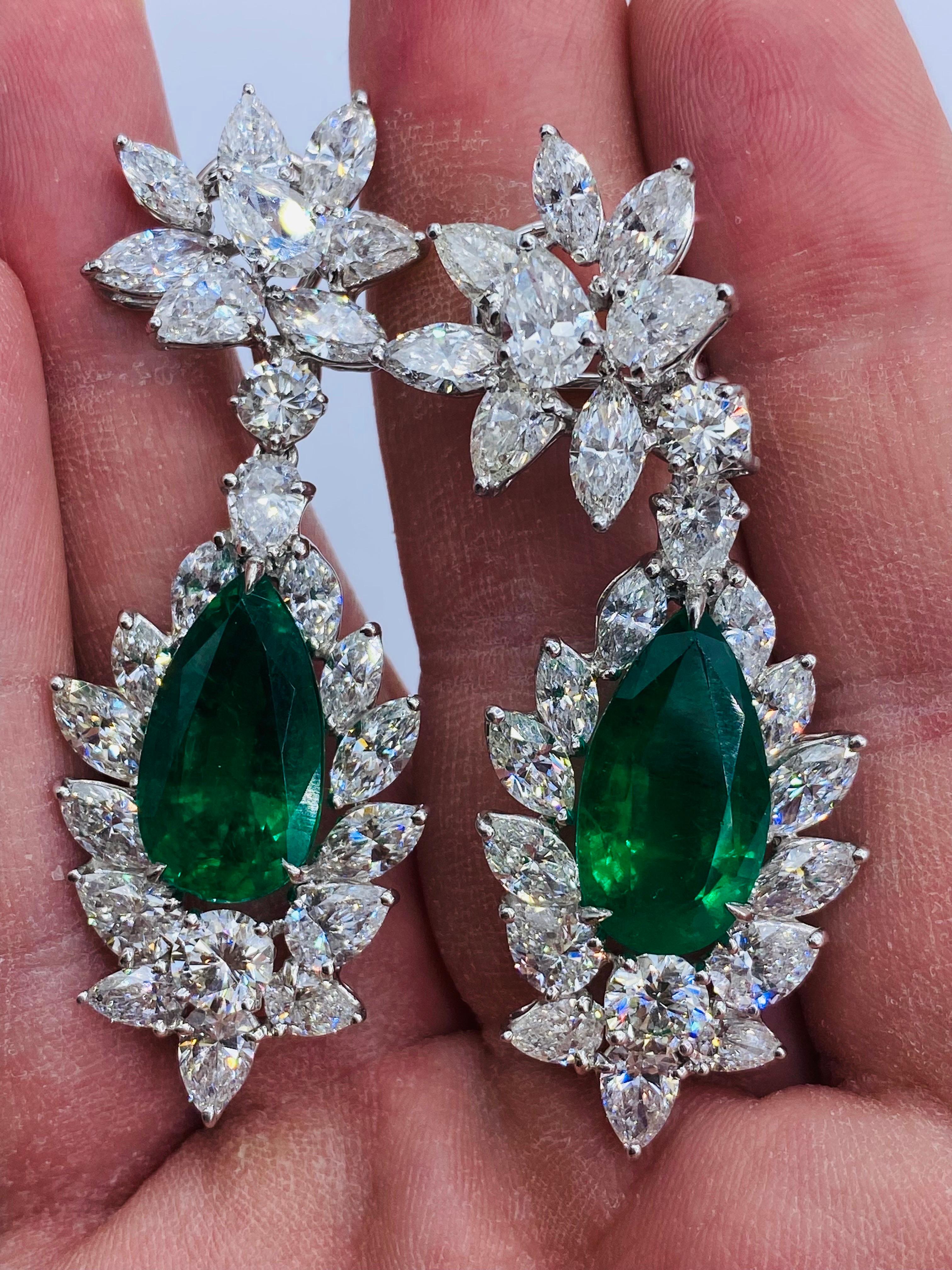Emilio Jewelry Certified 168 Carat Royal Emerald Necklace And Earring Suite For Sale 4