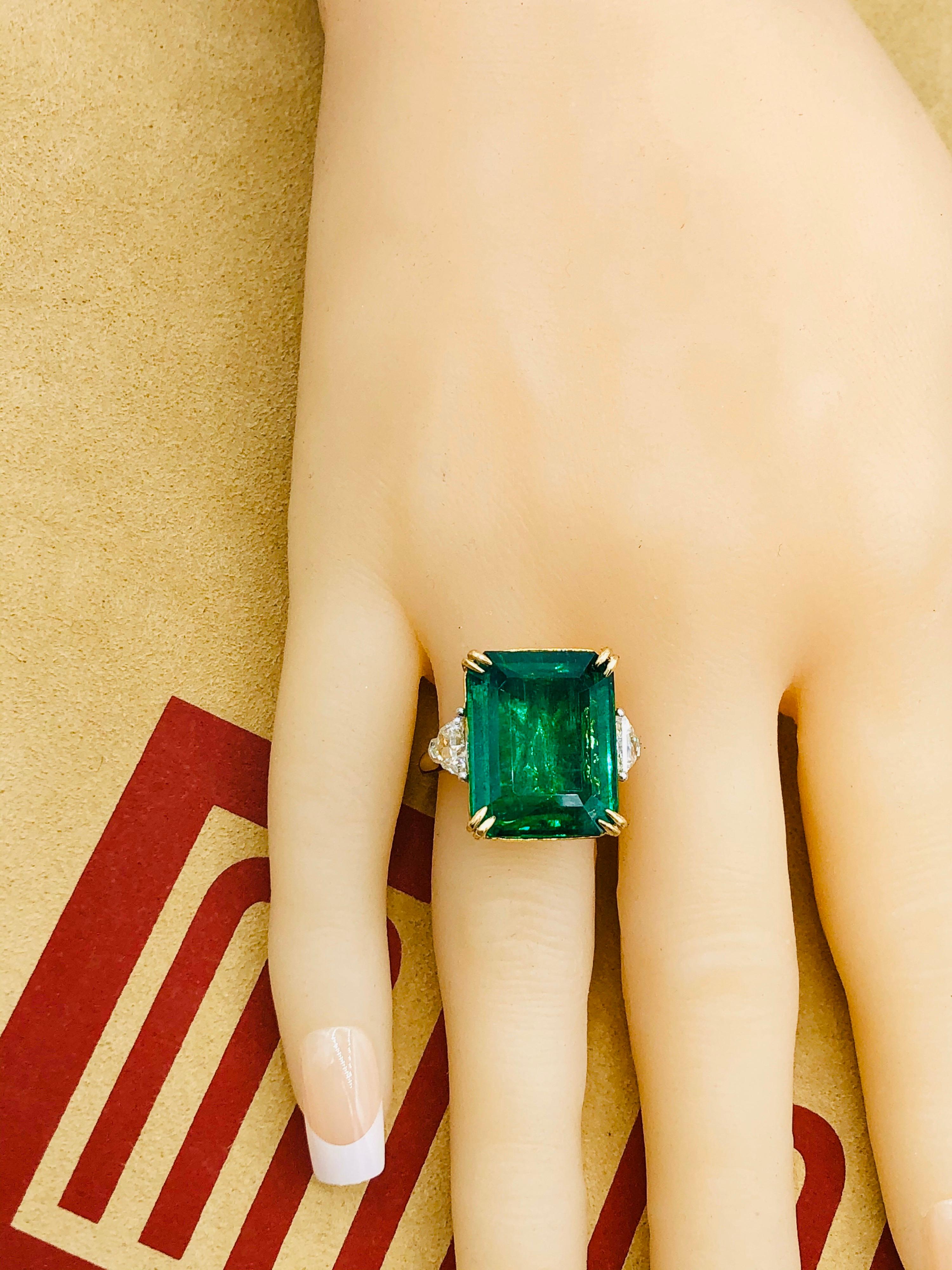 Emerald Cut Emilio Jewelry Certified 19.21 Carat Emerald Diamond Ring