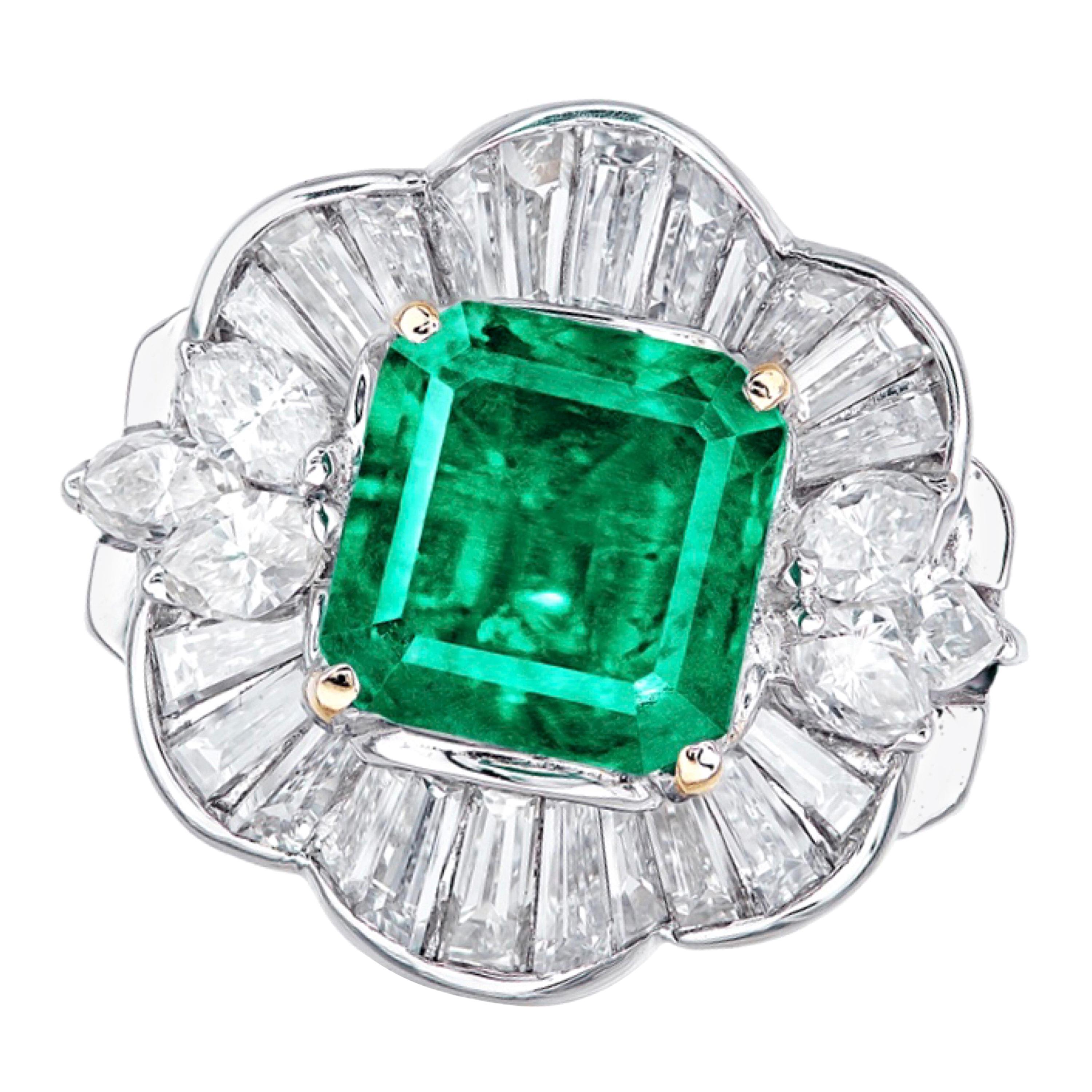 Emilio Jewelry Certified 2.35 Carat Vivid Green Muzo Colombian Emerald Ring