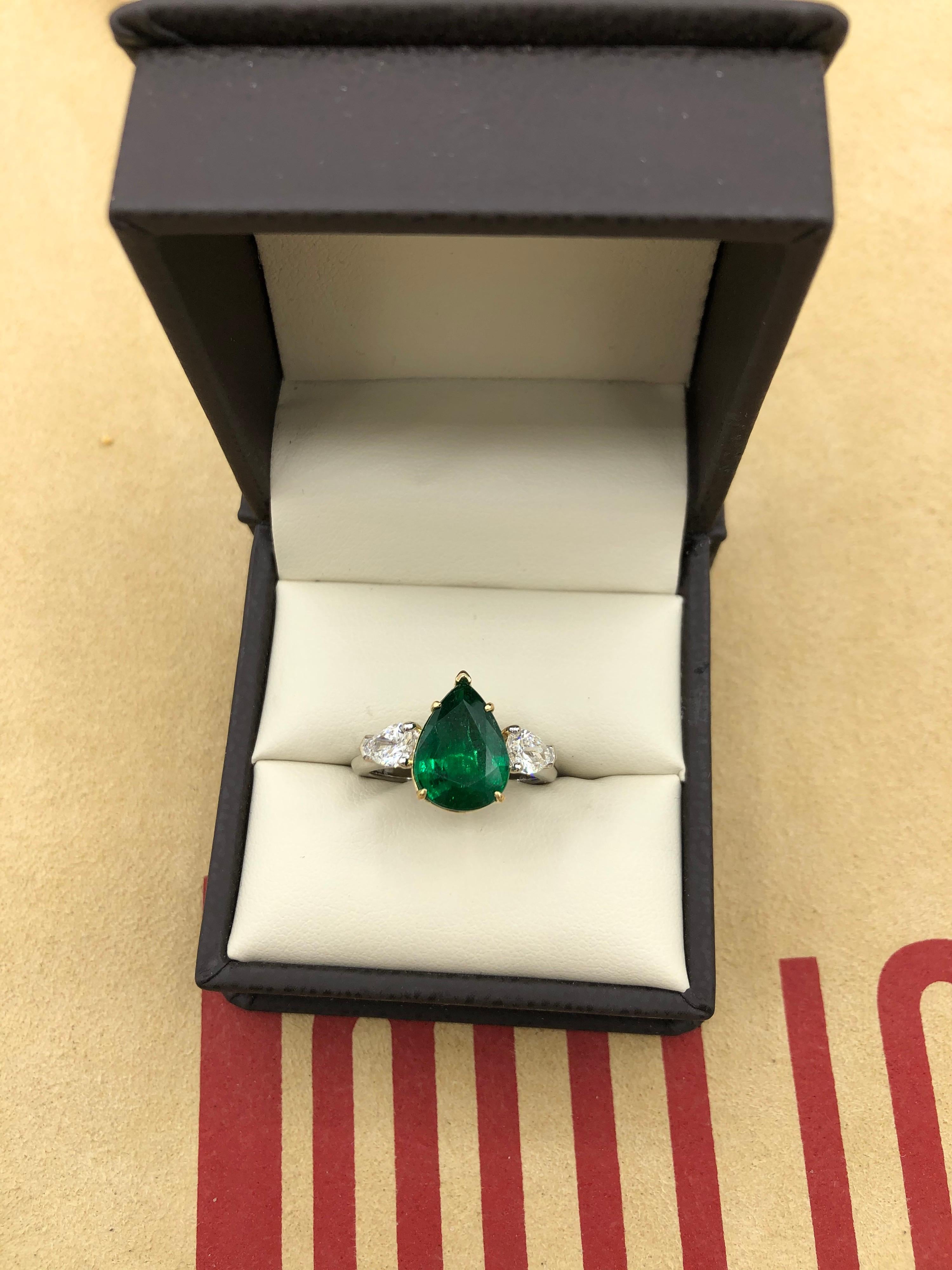 Emilio Jewelry Certified 3.85 Carat Vivid Green Emerald Diamond Ring In New Condition In New York, NY